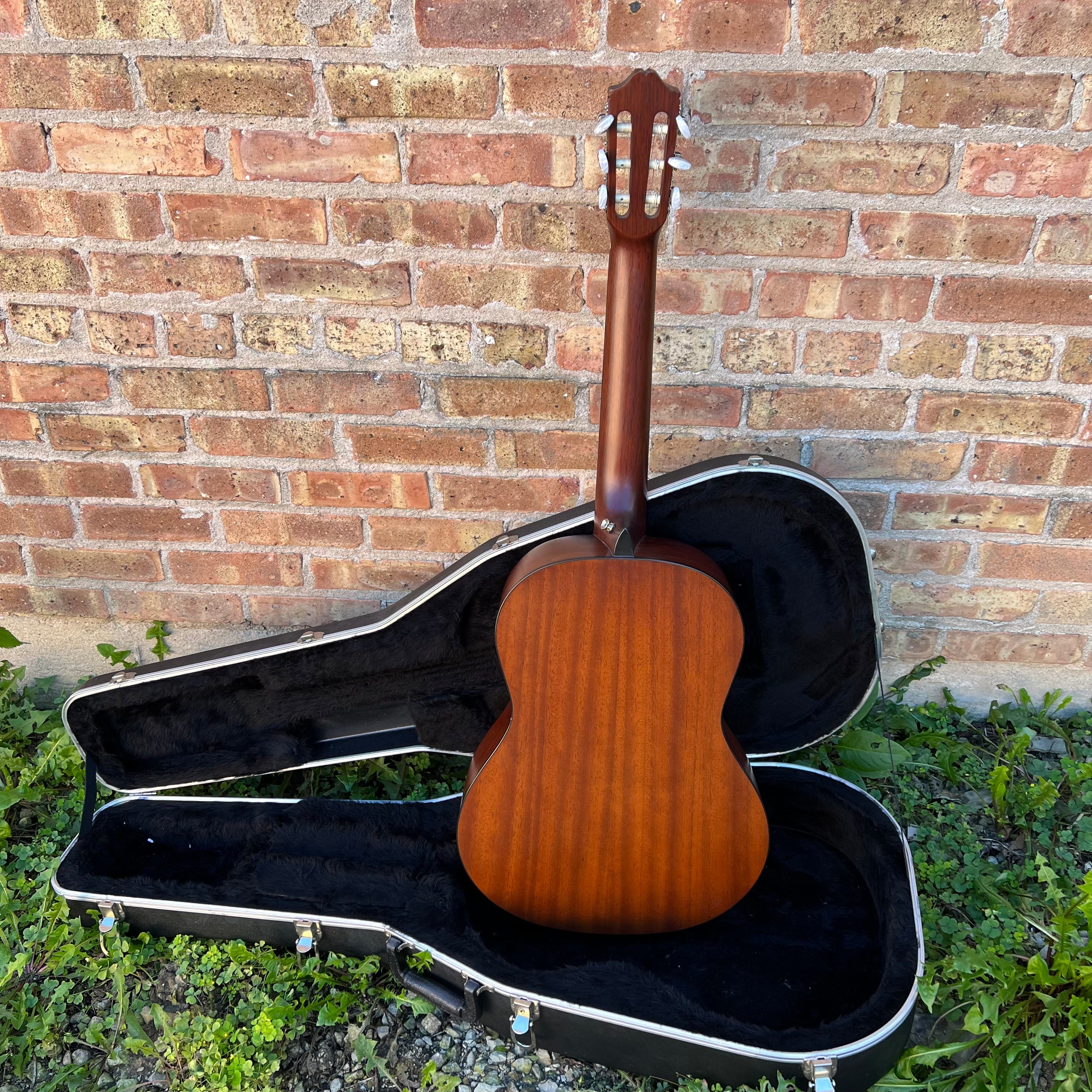 Cordoba CP110 Classical Guitar w/Hard Shell Case Used