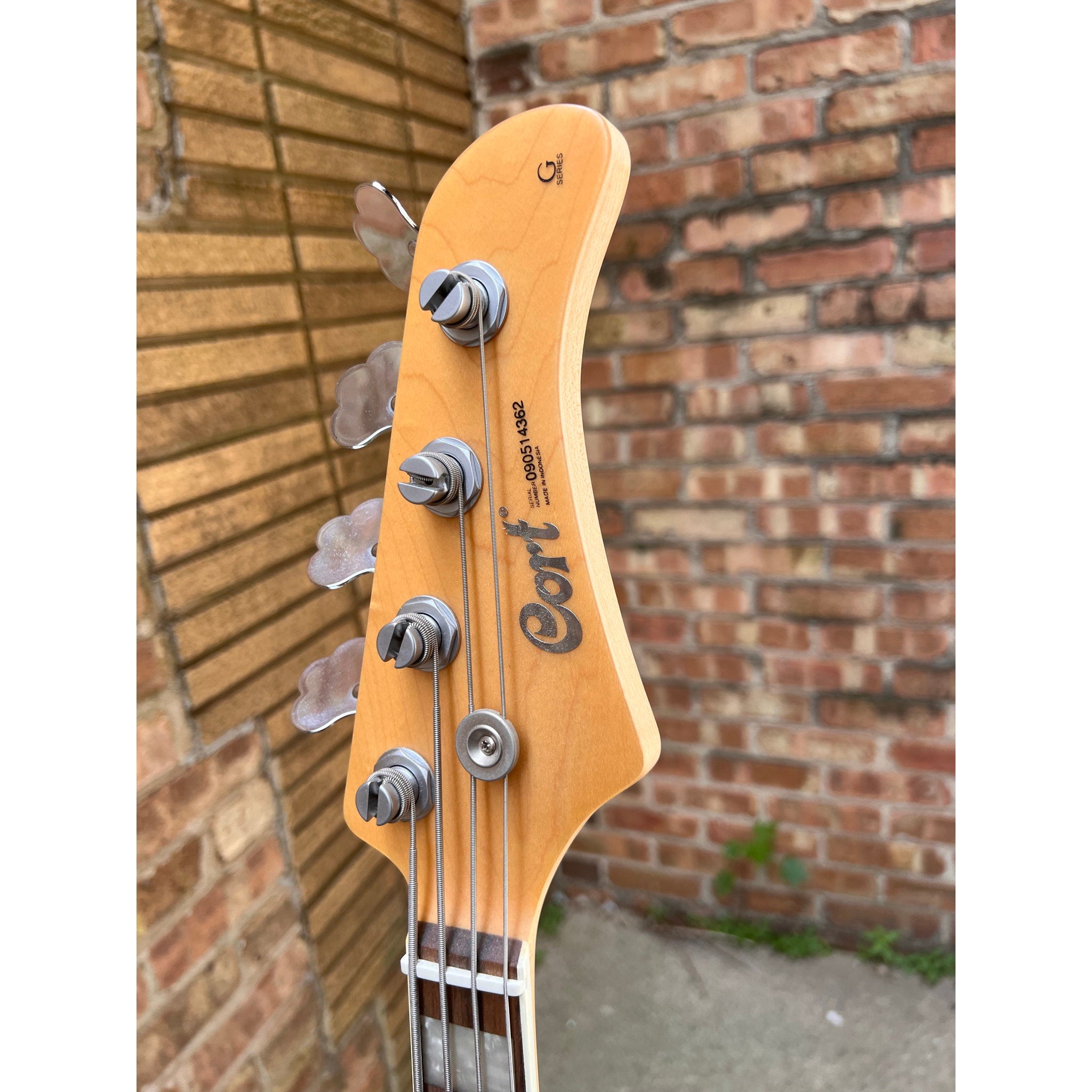 Cort Bass GB74 White Blond 2009
