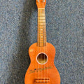 Duke Kahanamoku Hawaiian Souvenir Ukulele Vintage in box