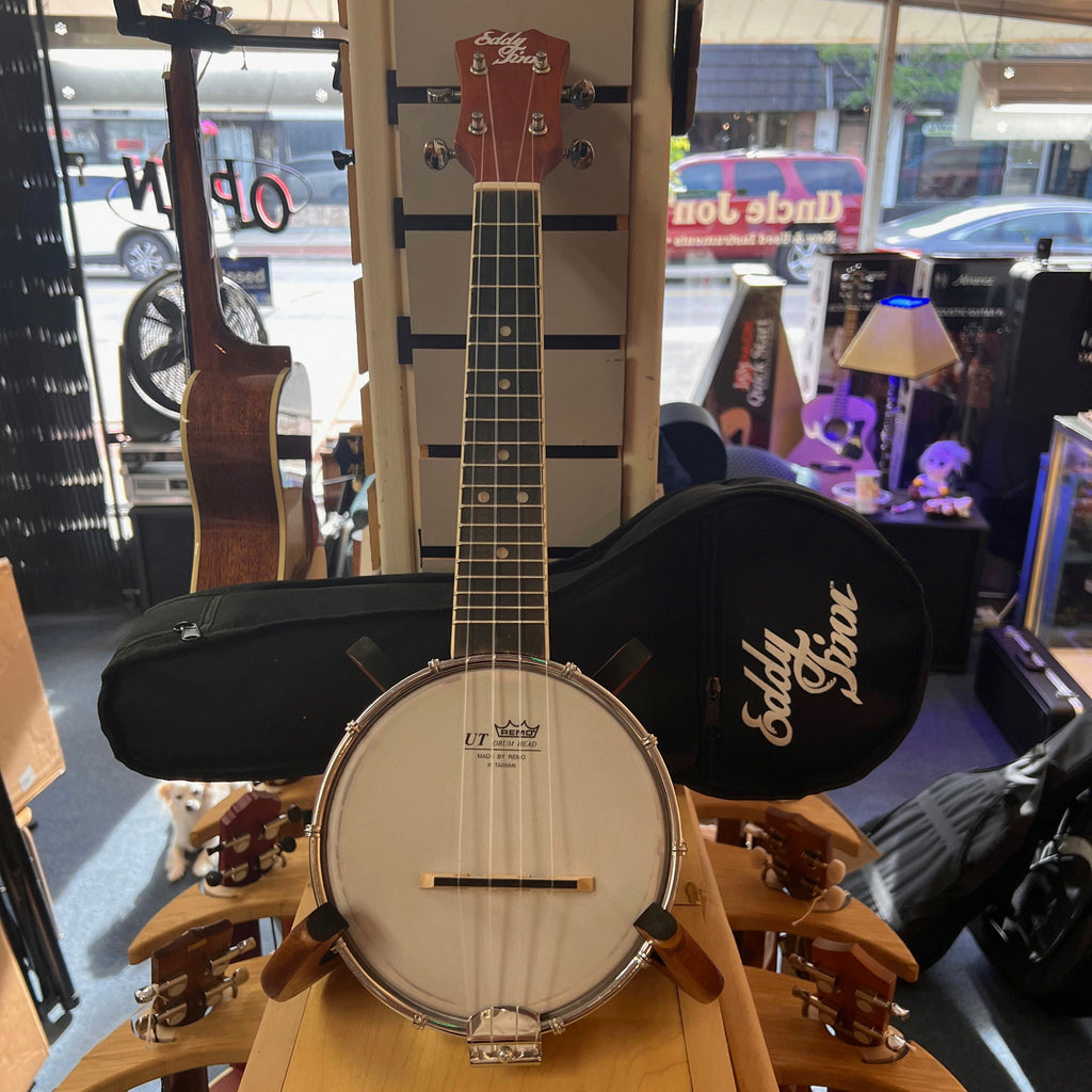 Eddy Finn Banjo Ukulele W/bag