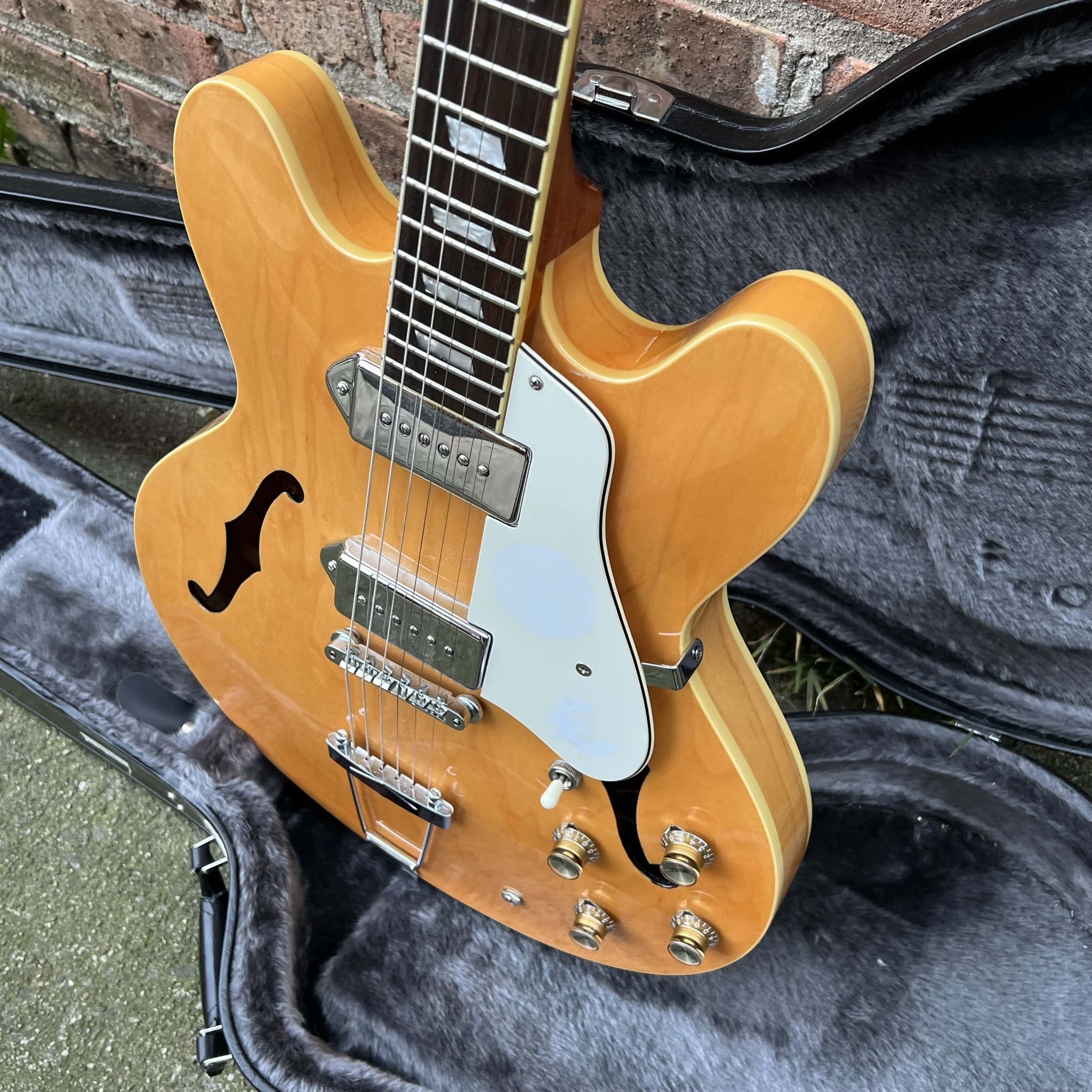 Epiphone Casino thinline Hollwbody Natural Mint 2006 w/case