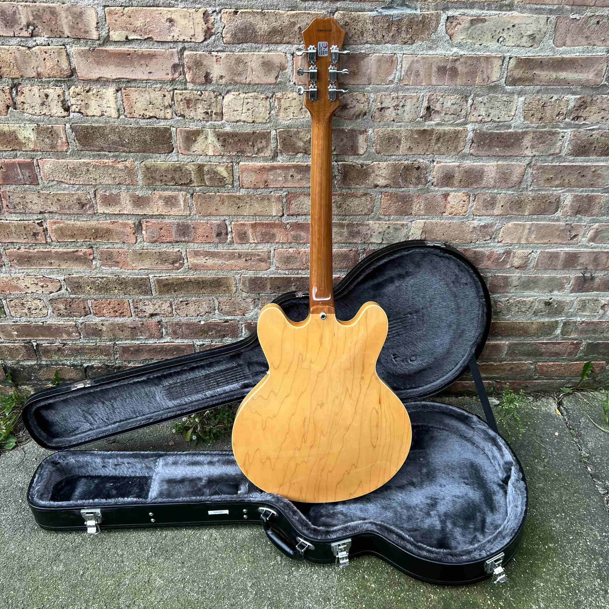 Epiphone Casino thinline Hollwbody Natural Mint 2006 w/case