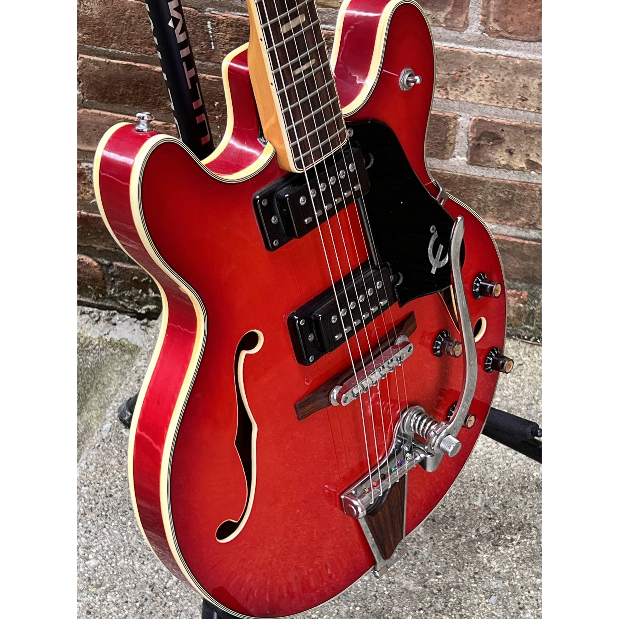 Epiphone EA-250 Semi-Hollow Electric Guitar 1972 - 1974 Cherry Japan