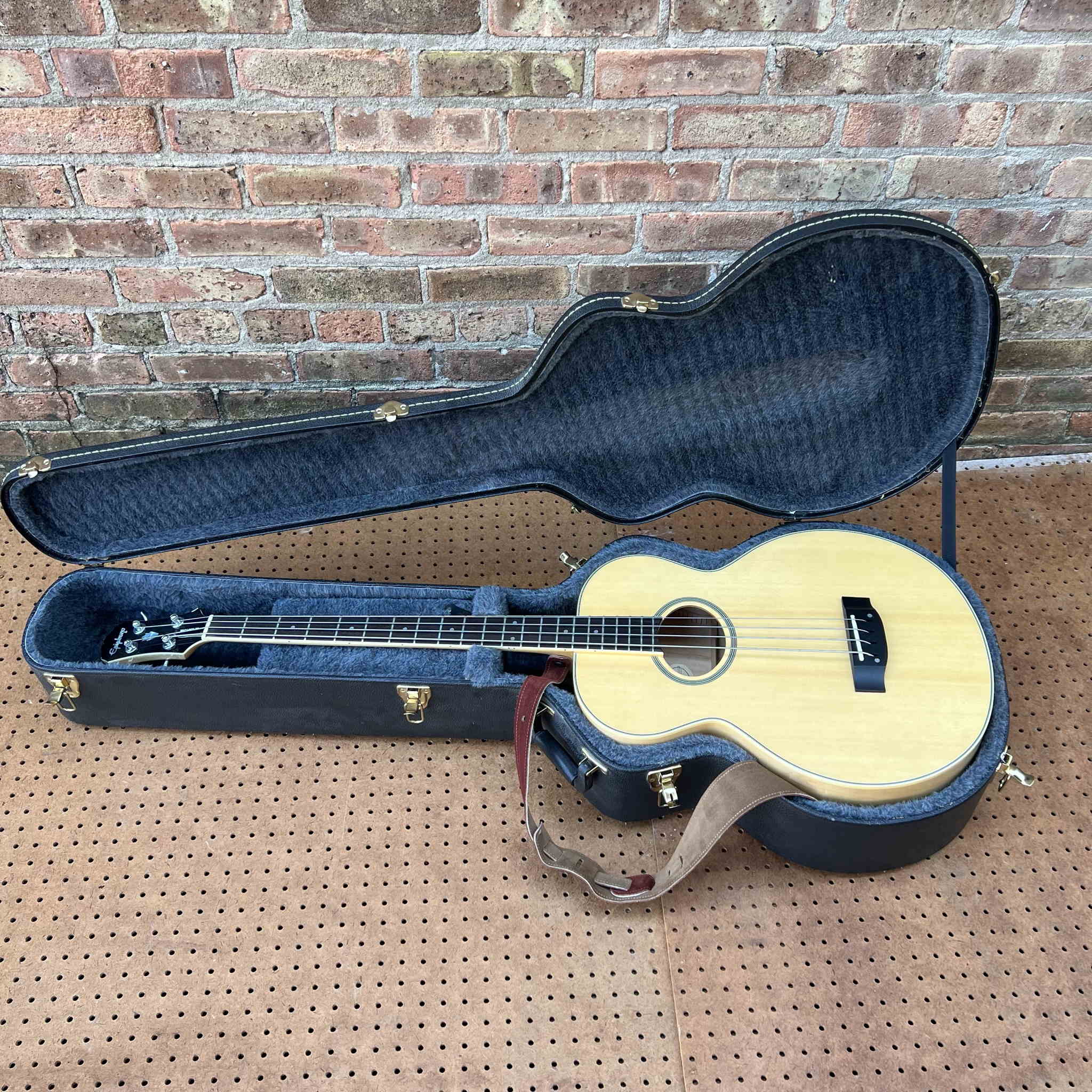 Epiphone El Capitan Acoustic-Electric Bass Guitar w/HSC 1990s Maple Mint