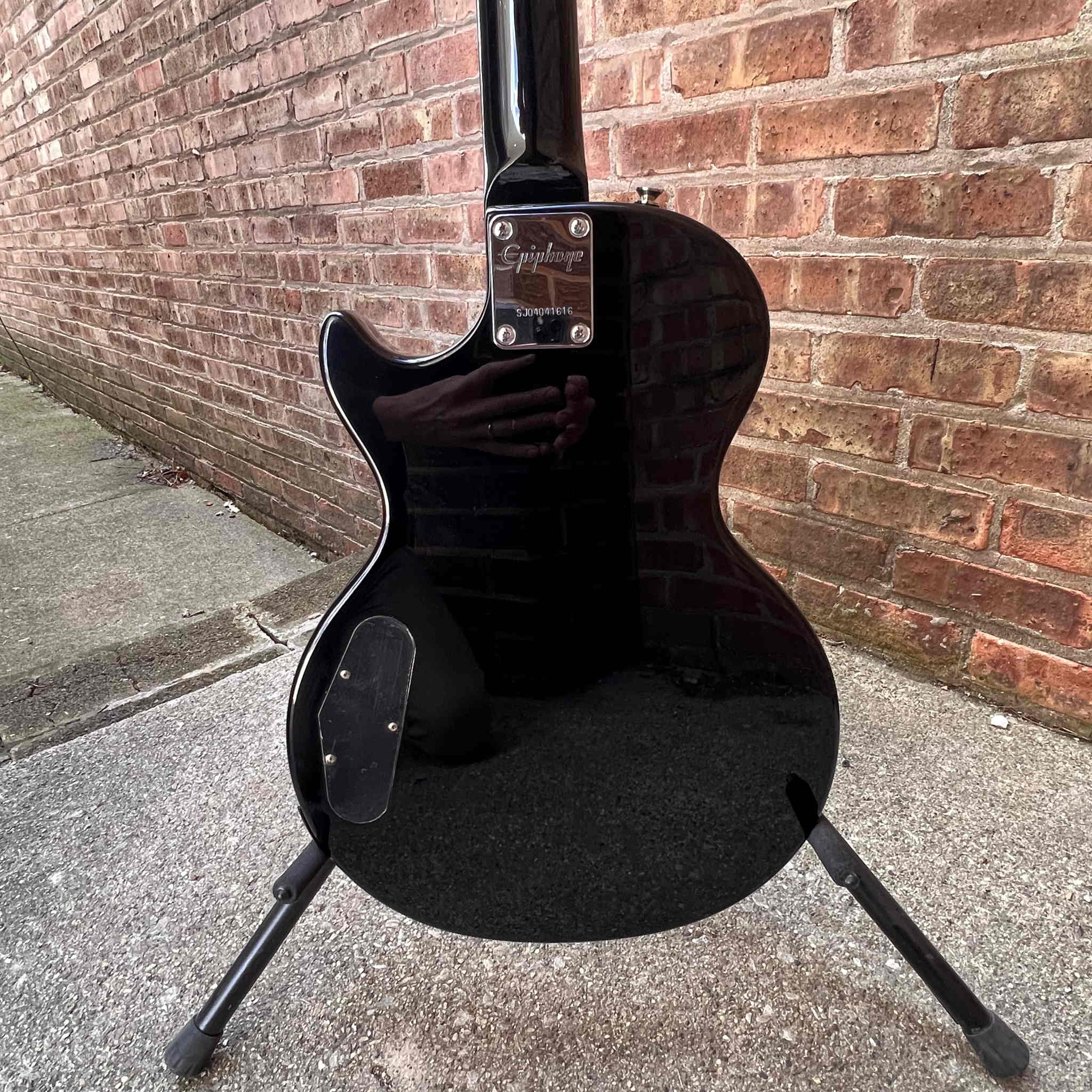 Epiphone Special II Electric Guitar Gloss Black w/case (used)