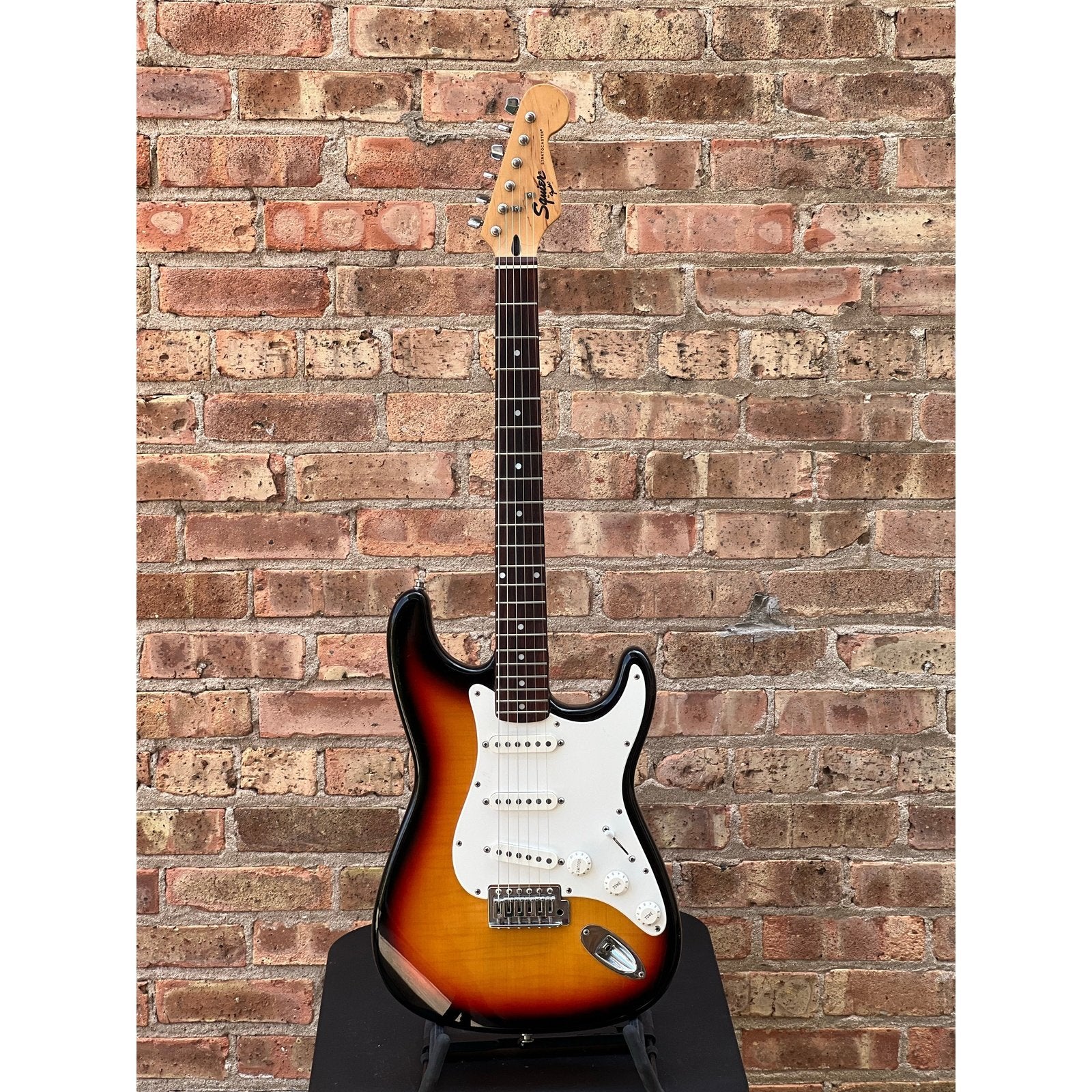 Fender "Squier Series" Standard Stratocaster Sunburst Korea Used Fender "Squier Series" Standard