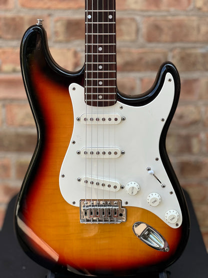 Fender "Squier Series" Standard Stratocaster Sunburst Korea Used Fender "Squier Series" Standard