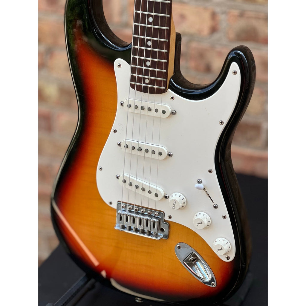 Fender "Squier Series" Standard Stratocaster Sunburst Korea Used Fender "Squier Series" Standard
