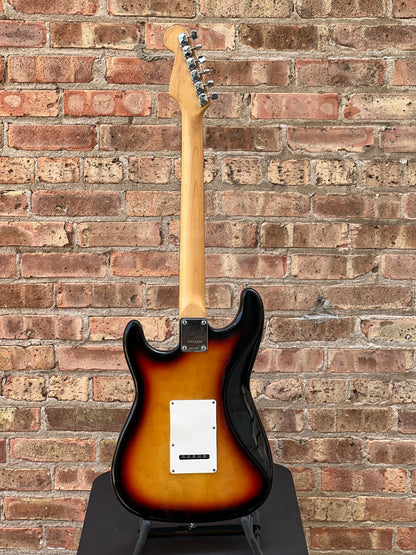 Fender "Squier Series" Standard Stratocaster Sunburst Korea Used Fender "Squier Series" Standard