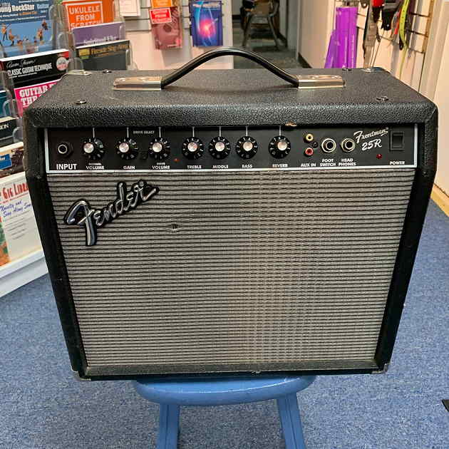 Fender 25R 25 watt practice amp w/reverb (used)