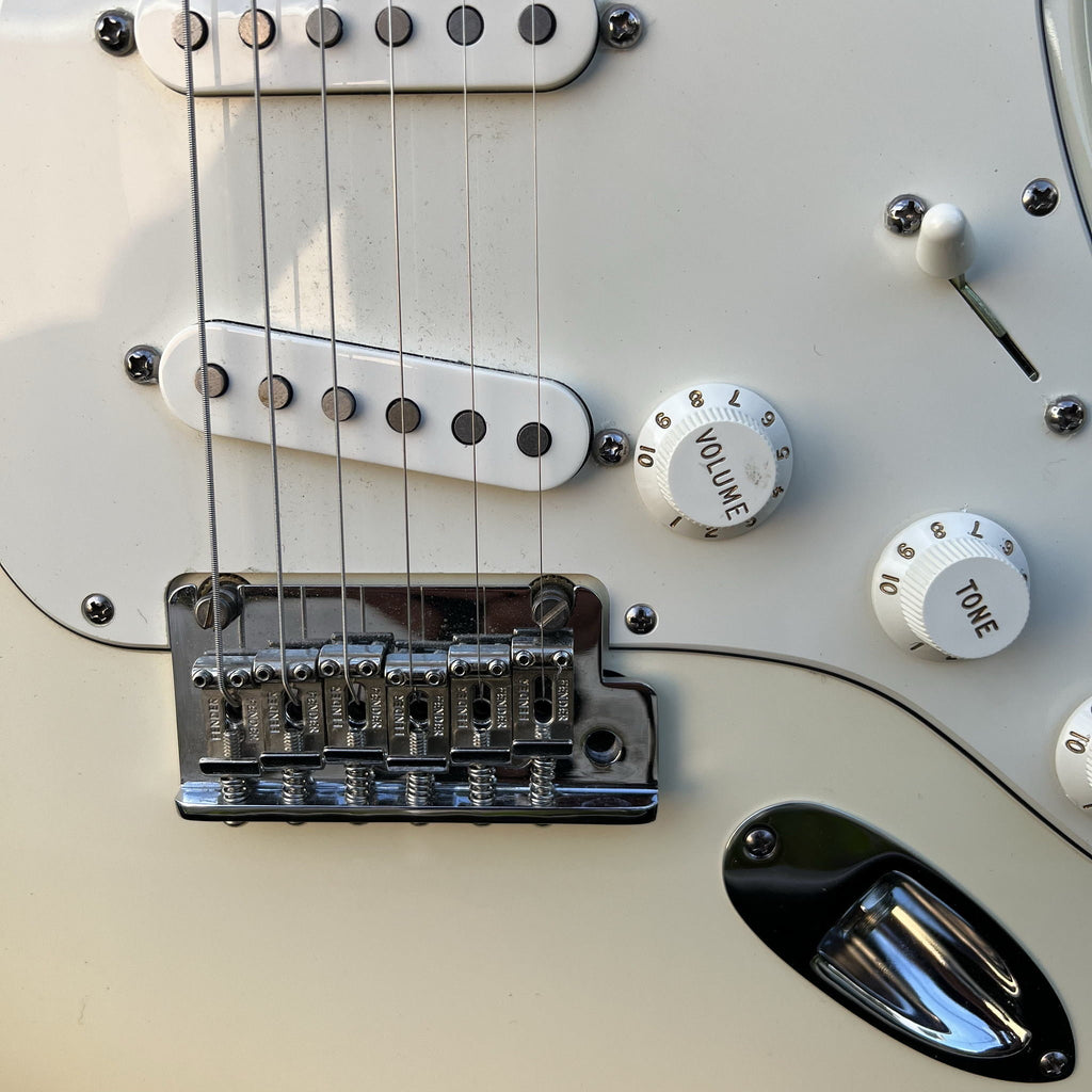 Fender American Series Stratocaster 2008 Olympic White Excellent