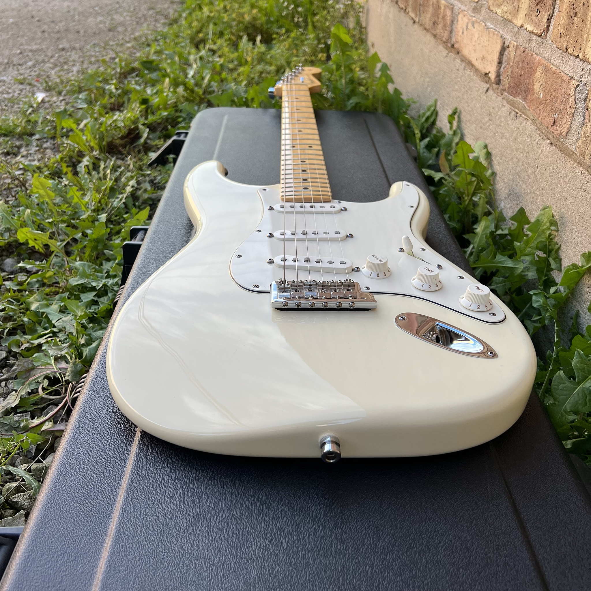 Fender American Series Stratocaster 2008 Olympic White Excellent