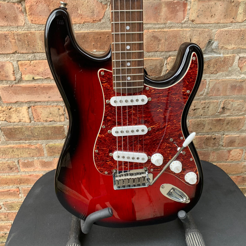 Fender Squier Standard Stratocaster Indonesia Redburst 2006