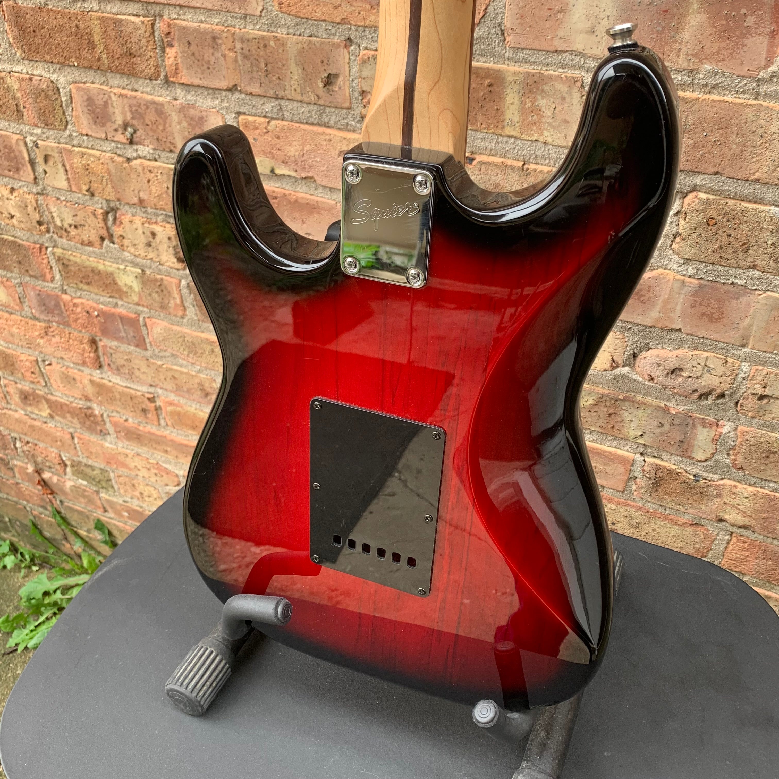 Fender Squier Standard Stratocaster Indonesia Redburst 2006