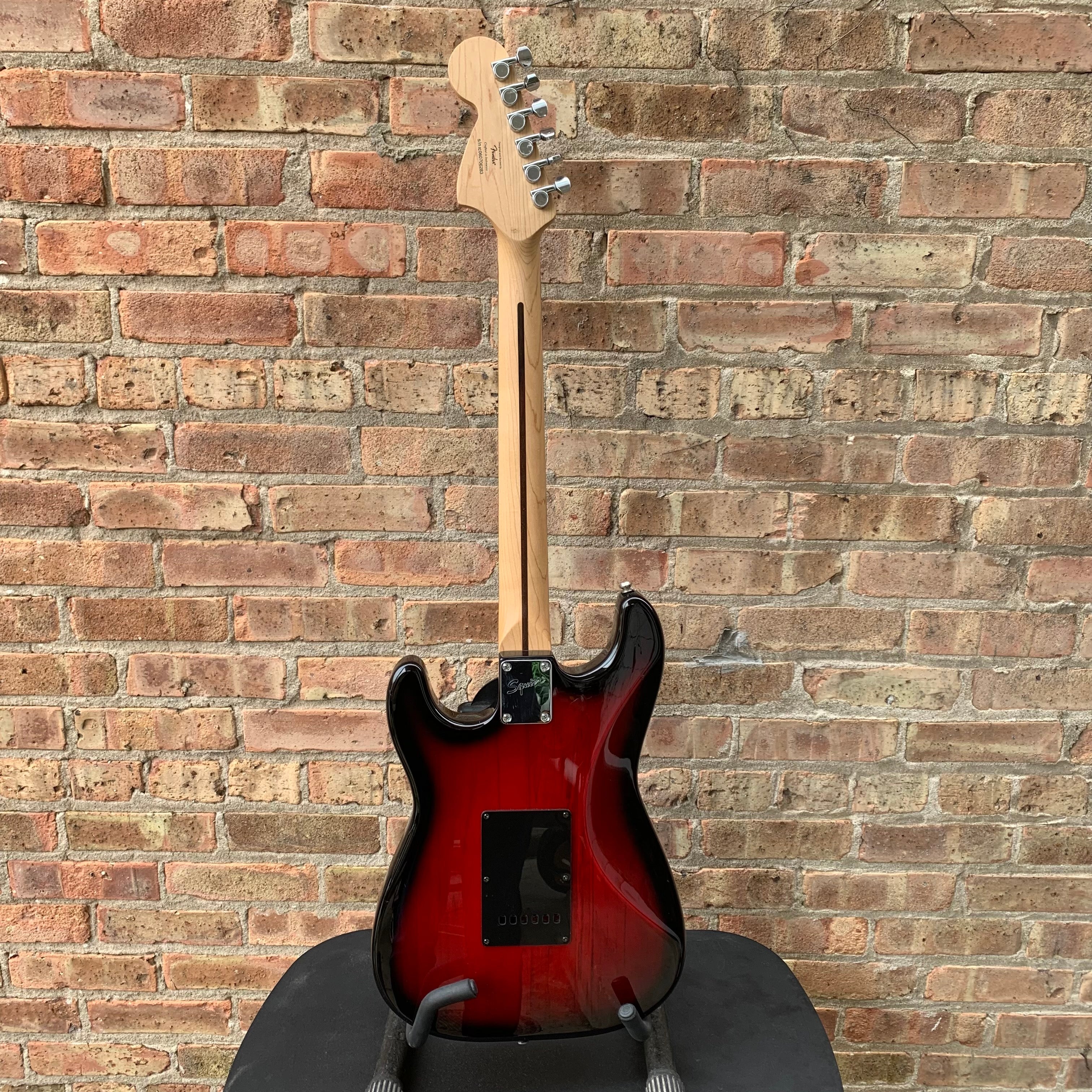 Fender Squier Standard Stratocaster Indonesia Redburst 2006