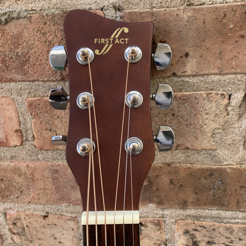 First Act Acoustic Guitar Pink Flower