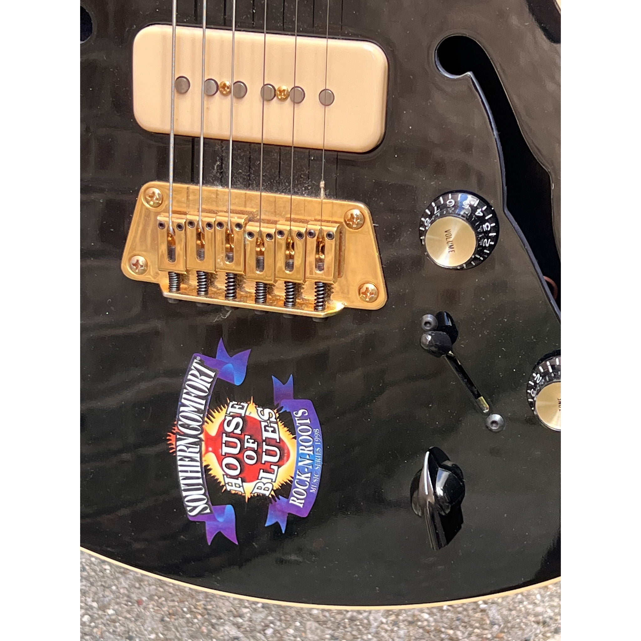 Gibson Blueshawk limited edition House of Blues 1998 Very Good