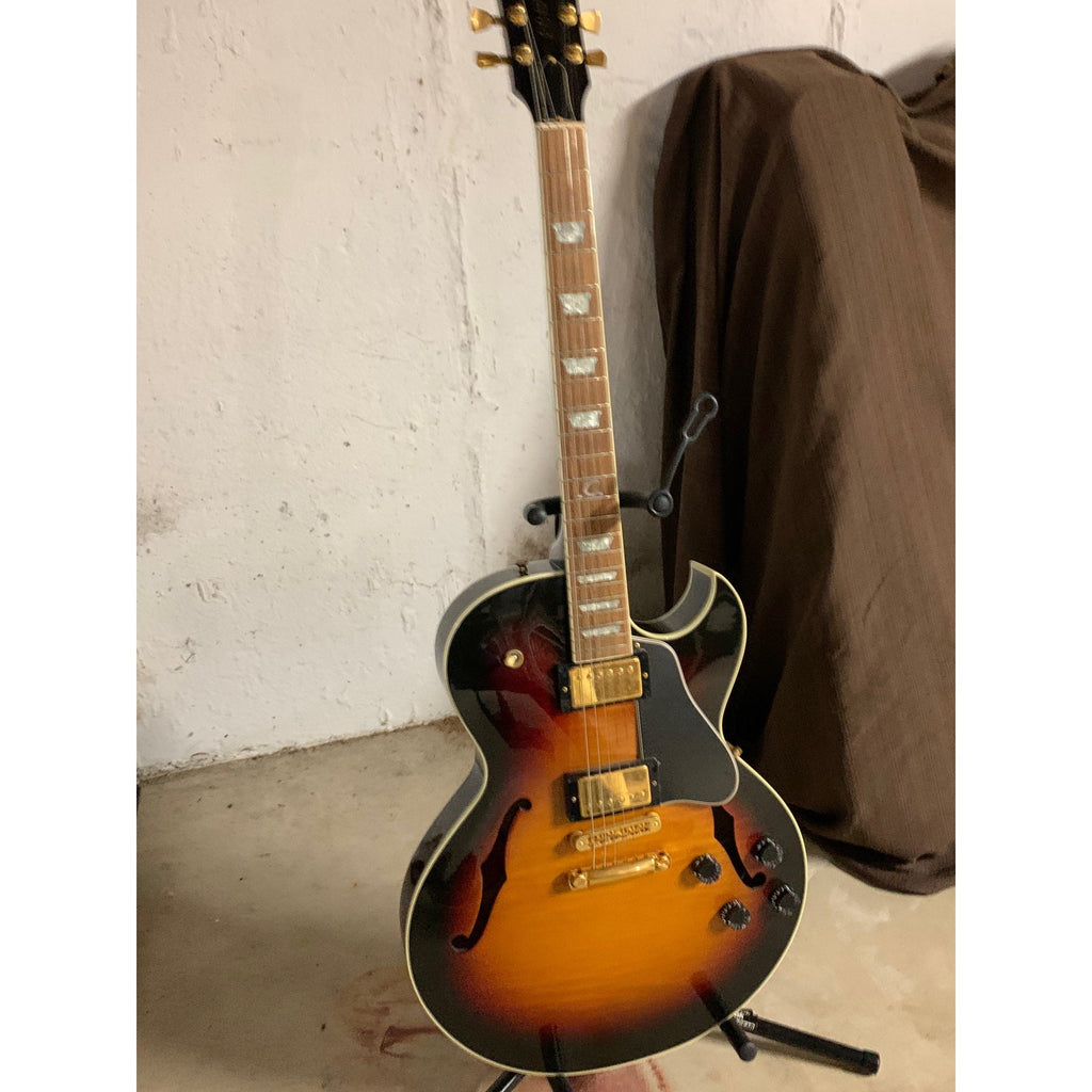 Gibson ES-137 Semi-Hollow Body Guitar Excellent w/HSC Tri-burst 2003