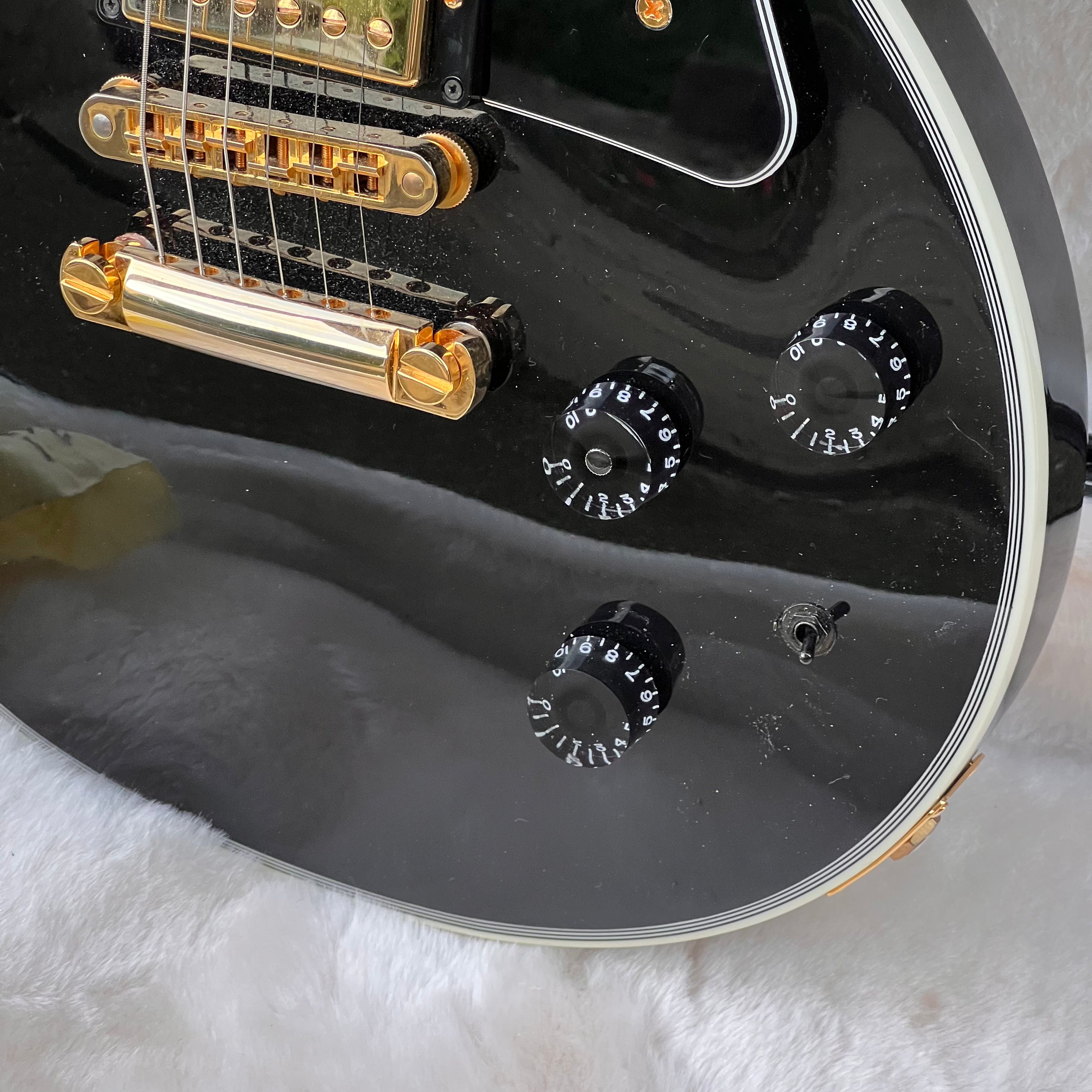 Gibson Les Paul Custom Lite 2013 Black w/HSC Excellent (used)
