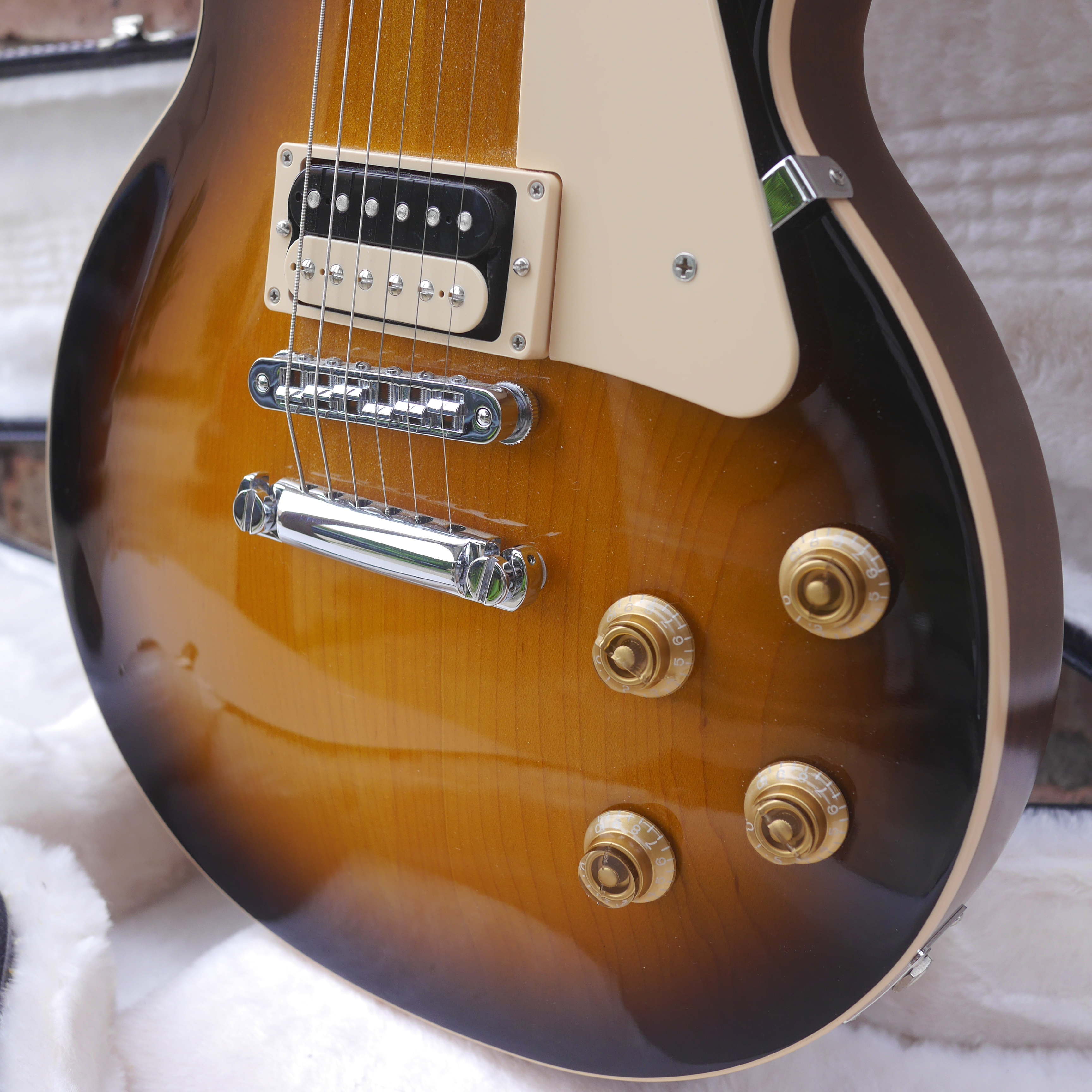 Gibson Les Paul Traditional Pro Exclusive 2011 Vintage Sunburst Excellent