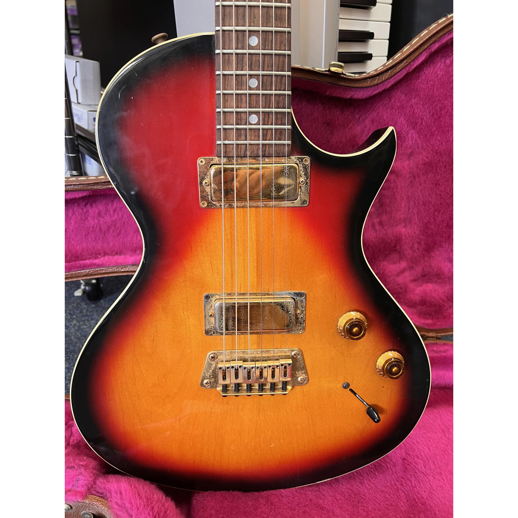 Gibson Nighthawk Landmark Electric Guitar 1997 Mojave Burst