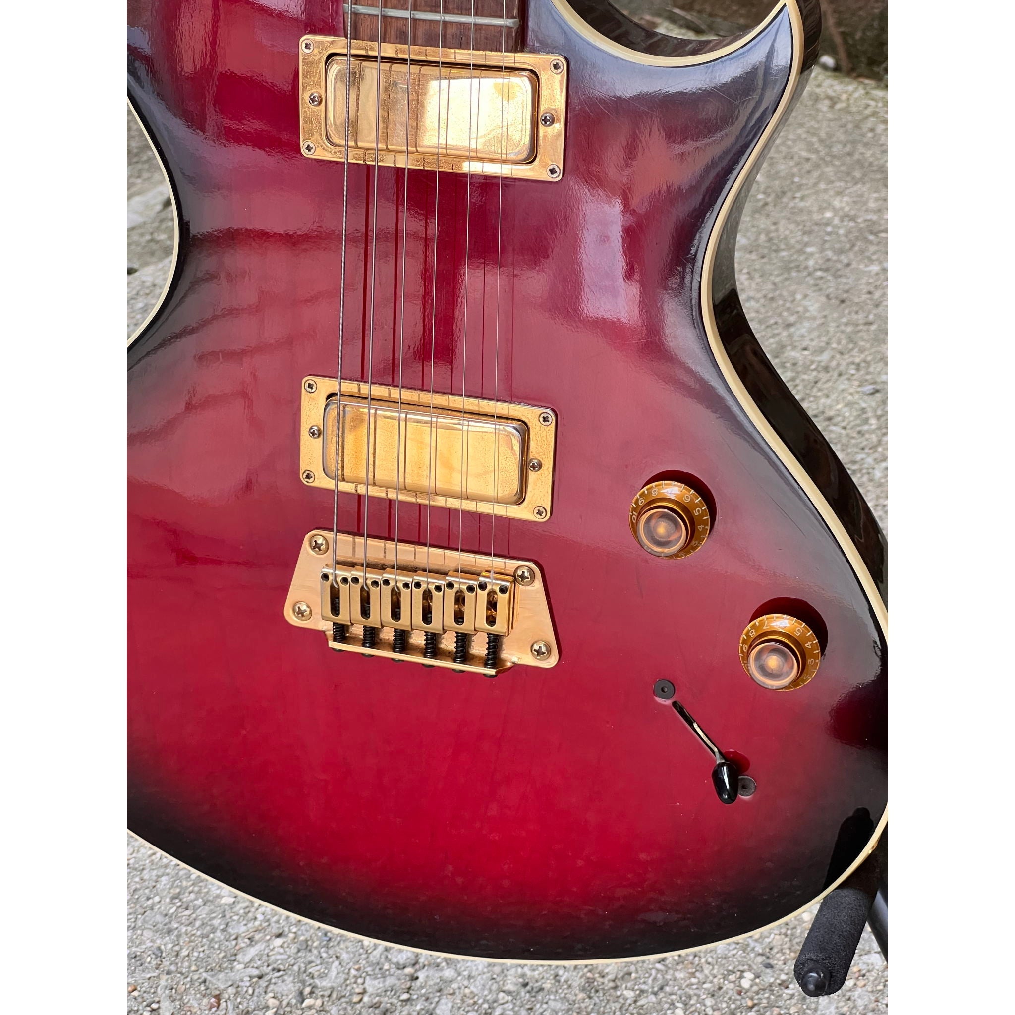 Gibson Nighthawk Landmark Series Sequoia Red 1990s