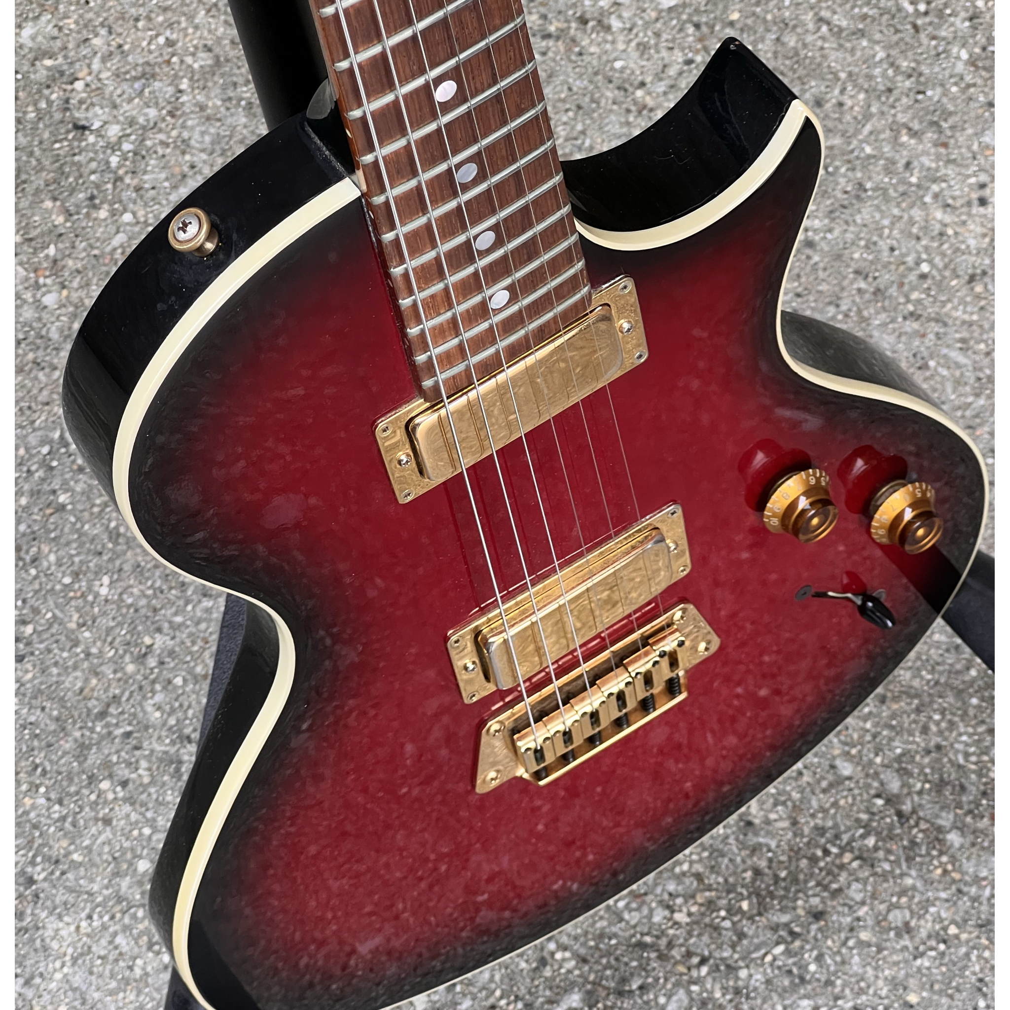 Gibson Nighthawk Landmark Series Sequoia Red 1990s