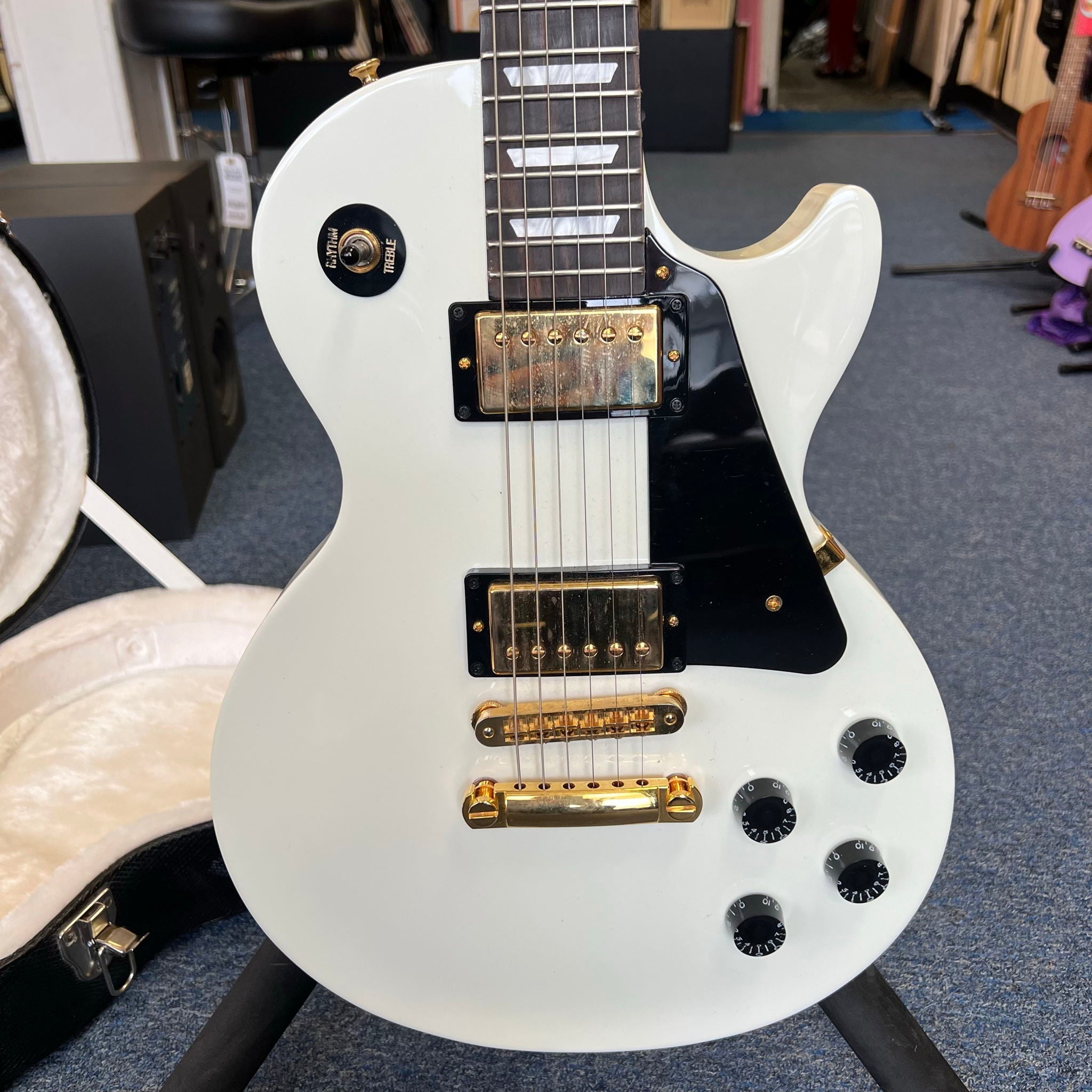 Gibson Studio Les Paul Electric Guitar 2011 Alpine White (used)
