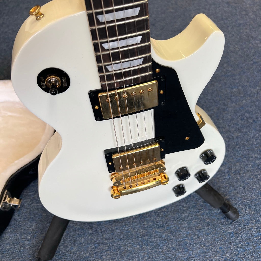 Gibson Studio Les Paul Electric Guitar 2011 Alpine White (used)