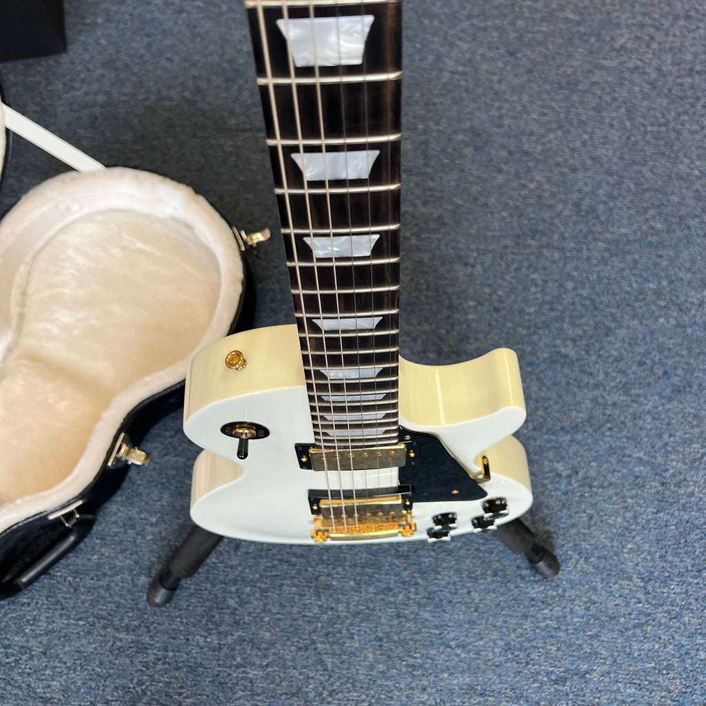 Gibson Studio Les Paul Electric Guitar 2011 Alpine White (used)