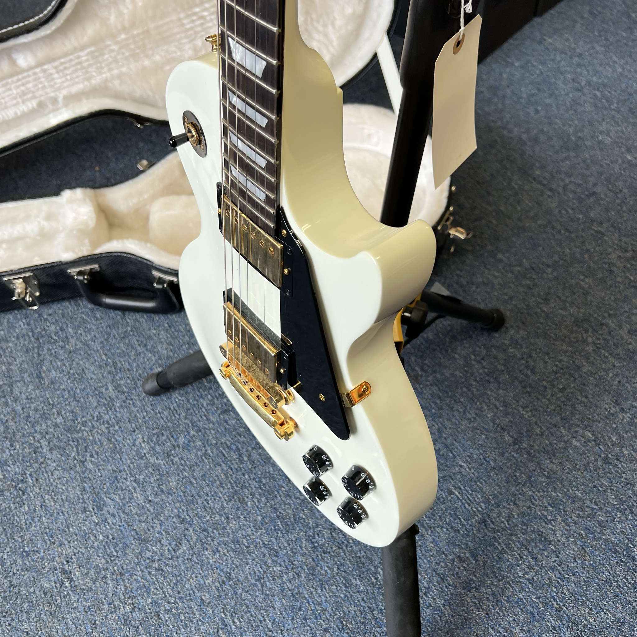 Gibson Studio Les Paul Electric Guitar 2011 Alpine White (used)