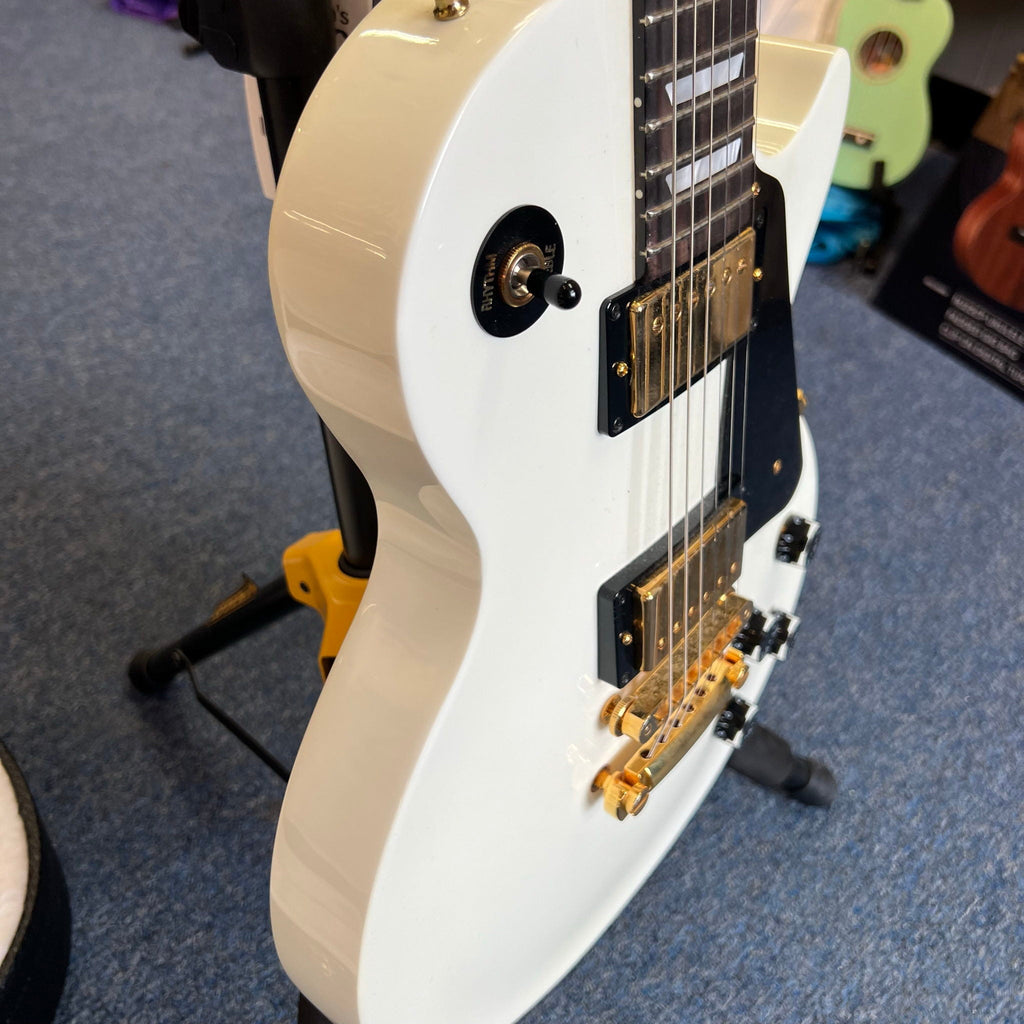 Gibson Studio Les Paul Electric Guitar 2011 Alpine White (used)