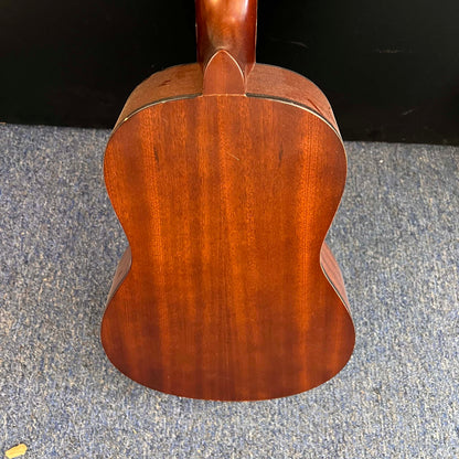 Gremlin Baritone Ukulele w/case (used)
