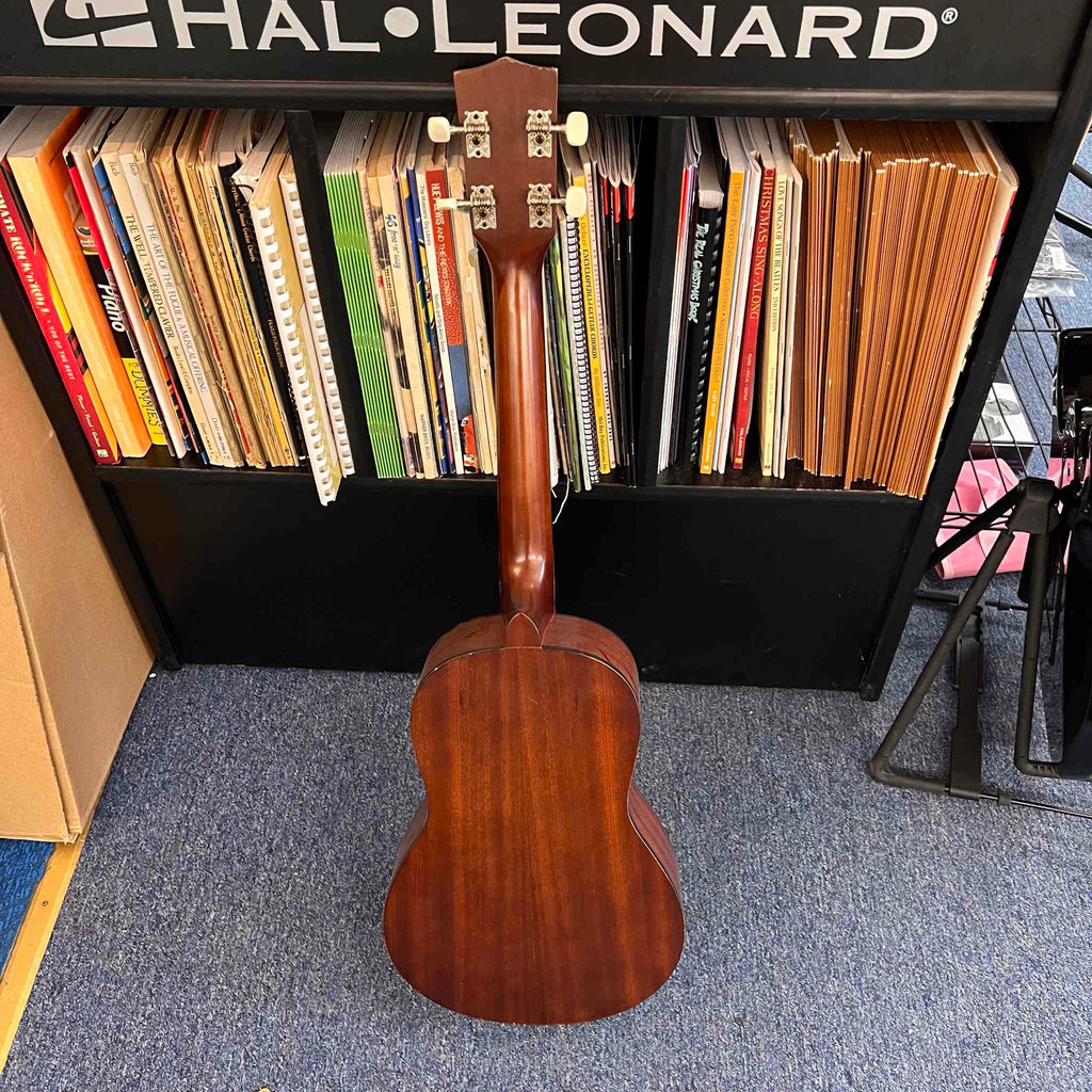 Gremlin Baritone Ukulele w/case (used)