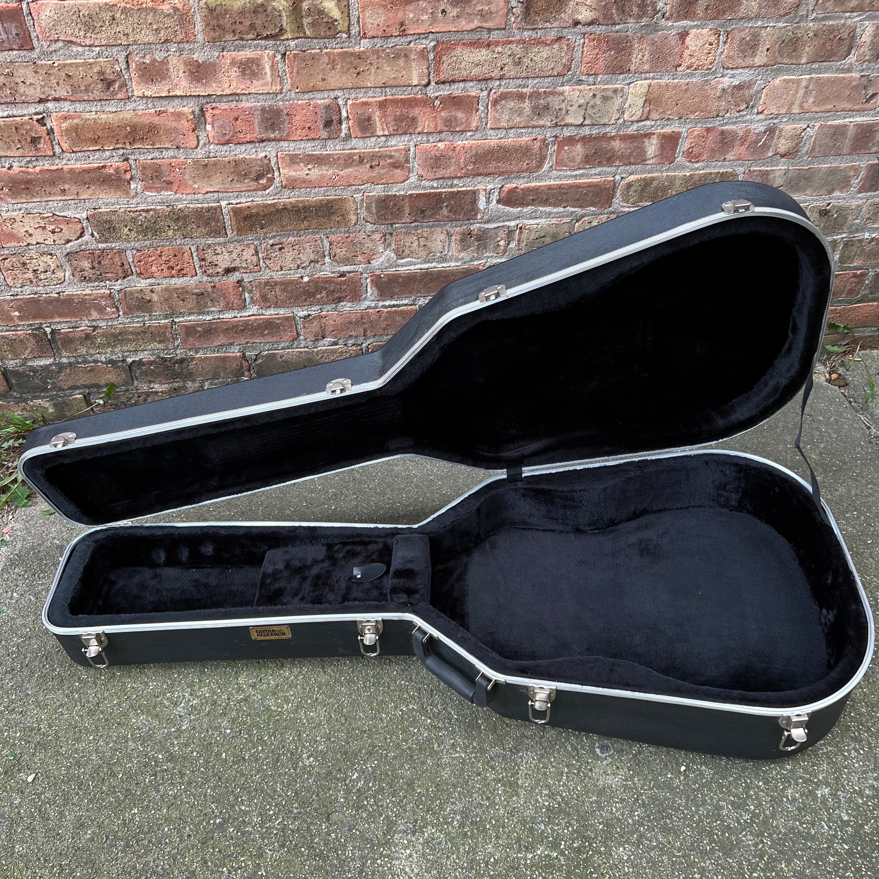 Guitar Research Acoustic Guitar Case Used