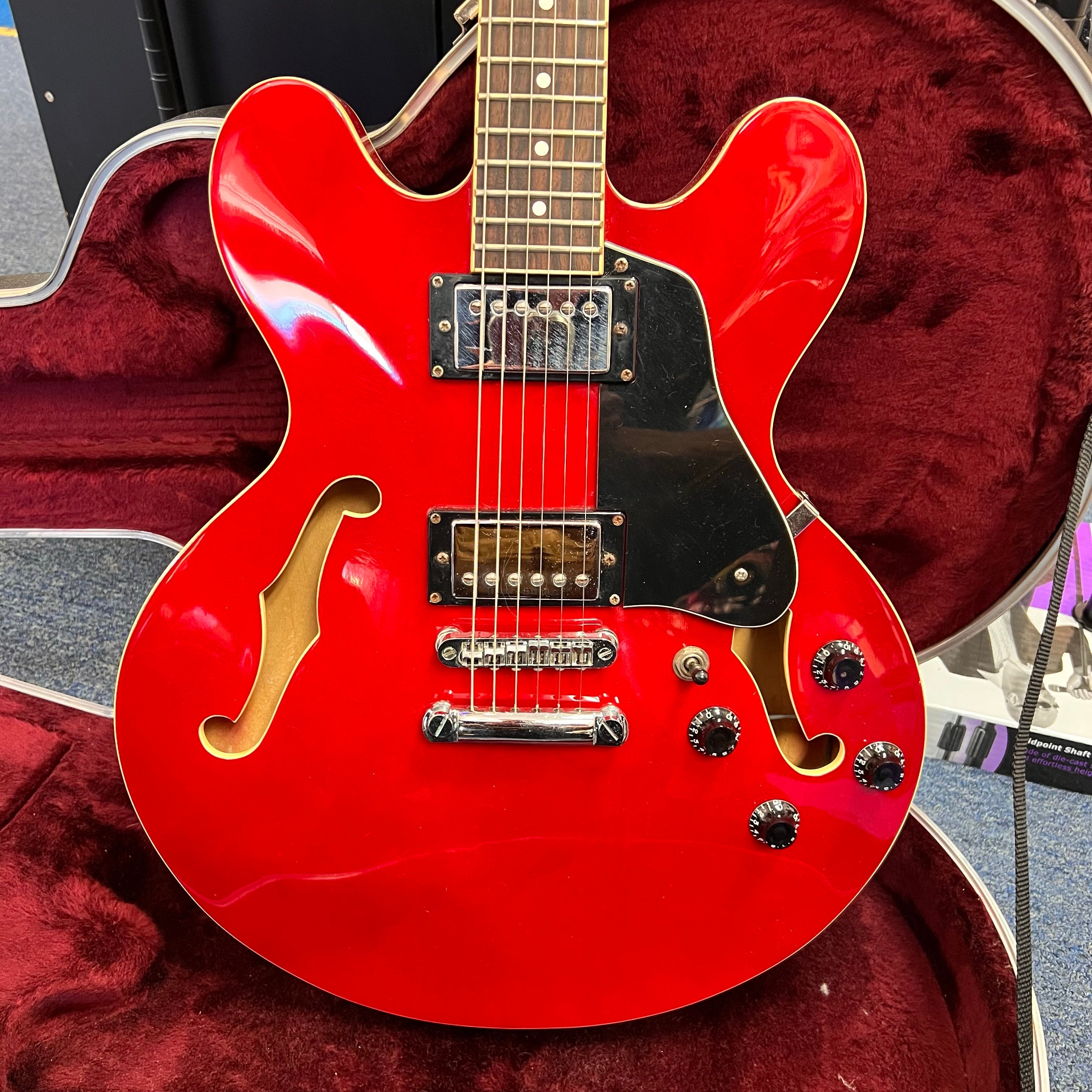 Hamer Echotone Semi-Hollow Electric Guitar w/HSC RED (used)