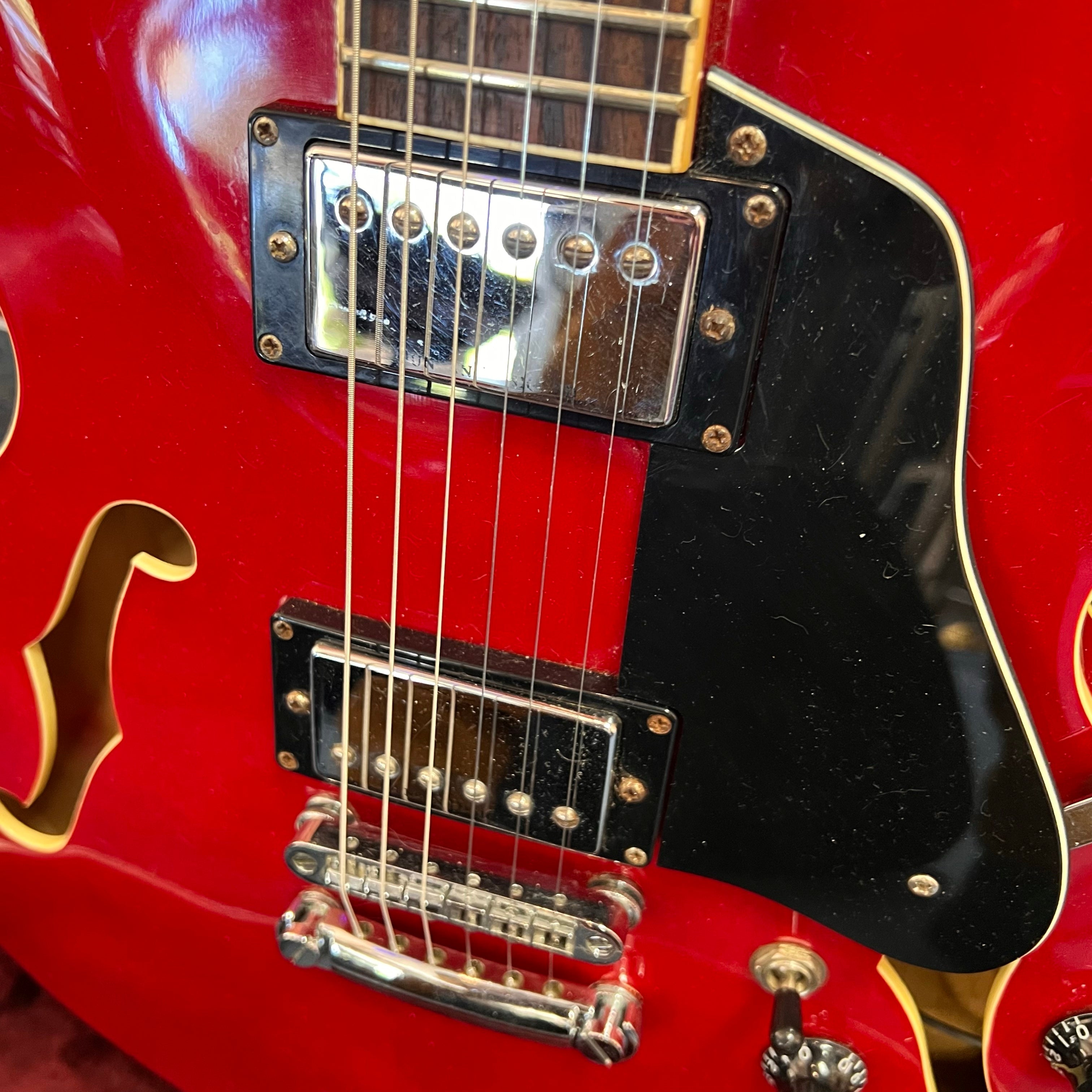 Hamer Echotone Semi-Hollow Electric Guitar w/HSC RED (used)