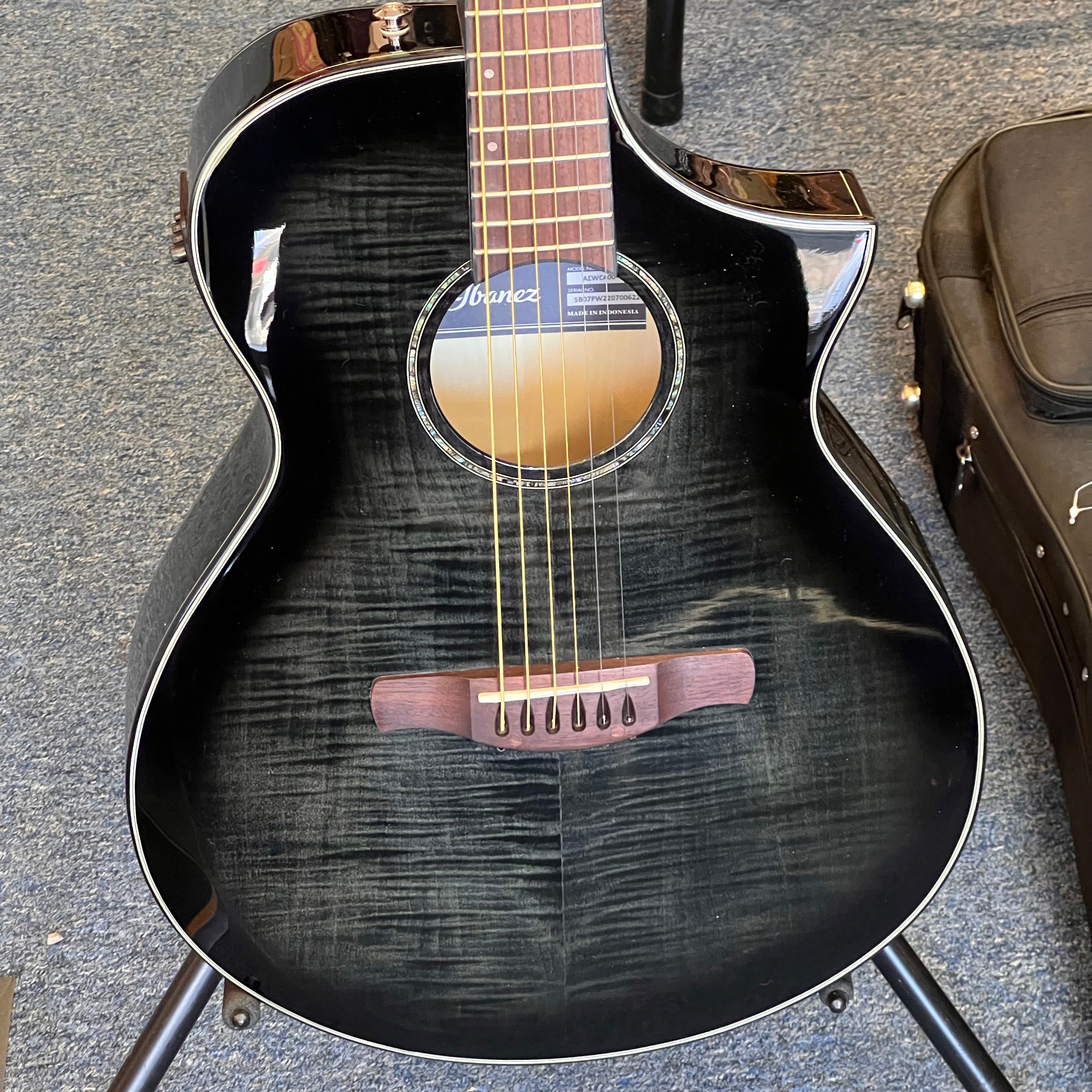 Ibanez AEWC400 Acoustic-Electric Guitar - Transparent Black Sunburst High Gloss