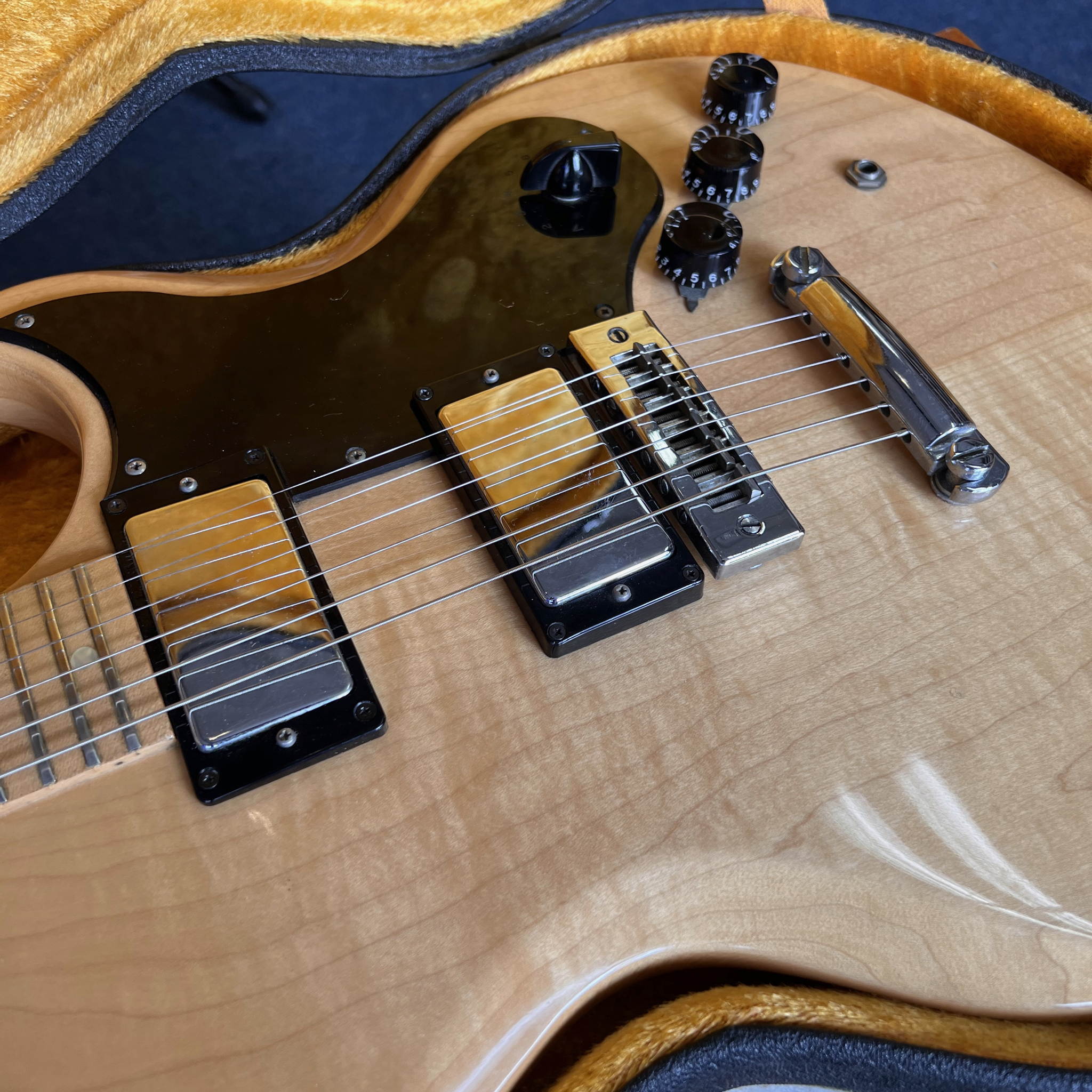 Ibanez Electric Guitar 2451 NT Vintage w/OHSC (copy of Gibson L6-S) 1976