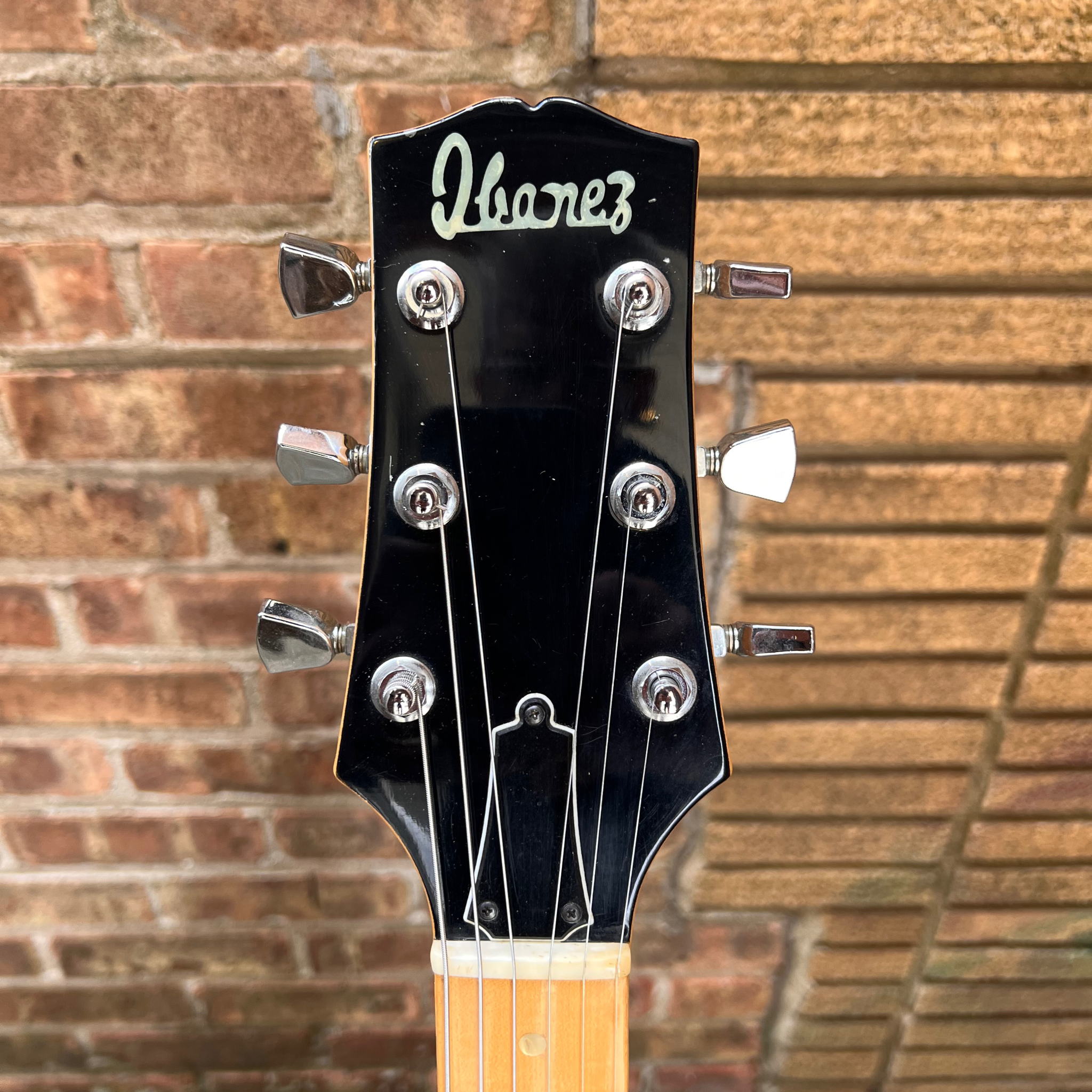 Ibanez Electric Guitar 2451 NT Vintage w/OHSC (copy of Gibson L6-S) 1976