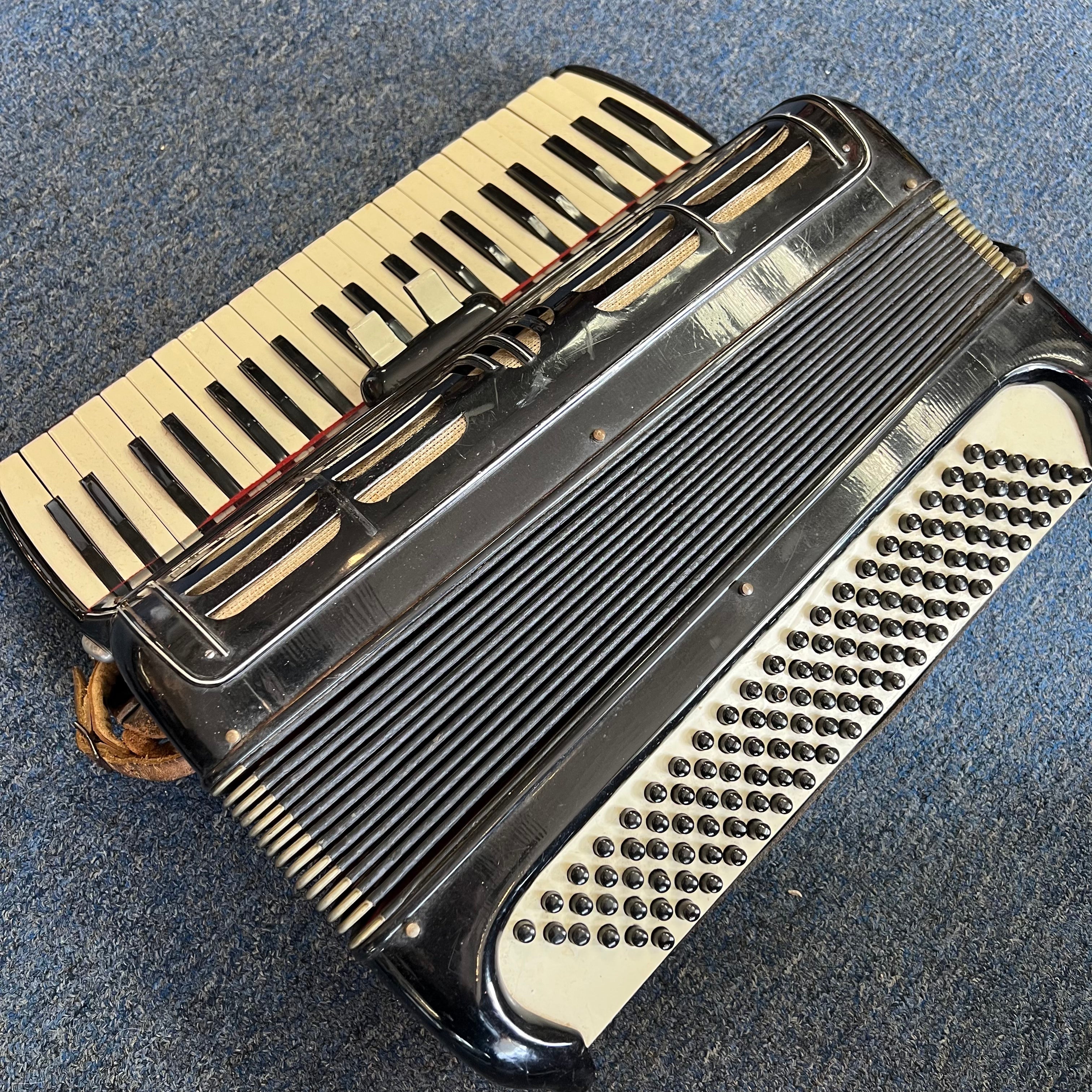 Italian Piano Accordion 1950s Parts or Repair