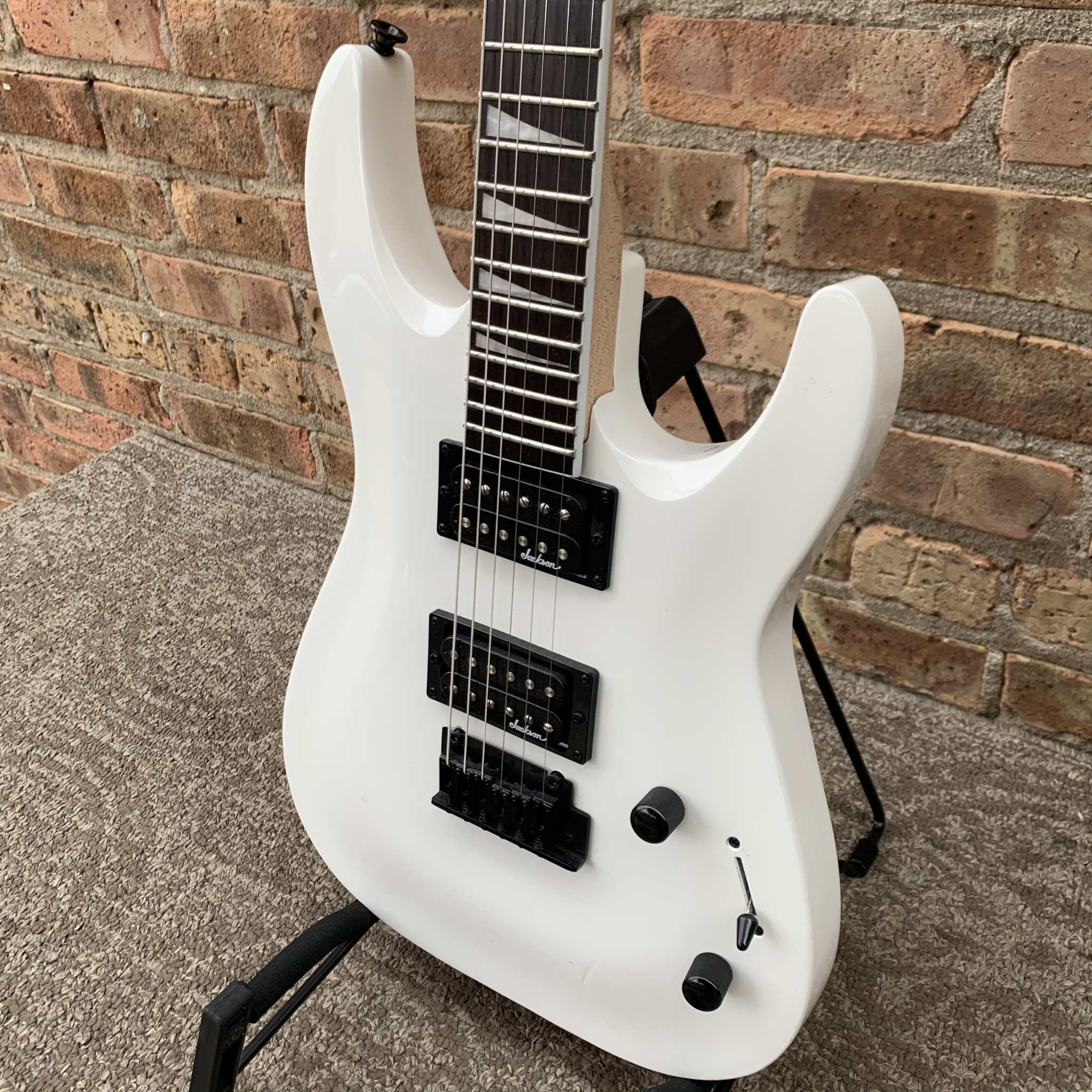 Jackson Dinky Arch Top JS22 DKA Electric Guitar White Used