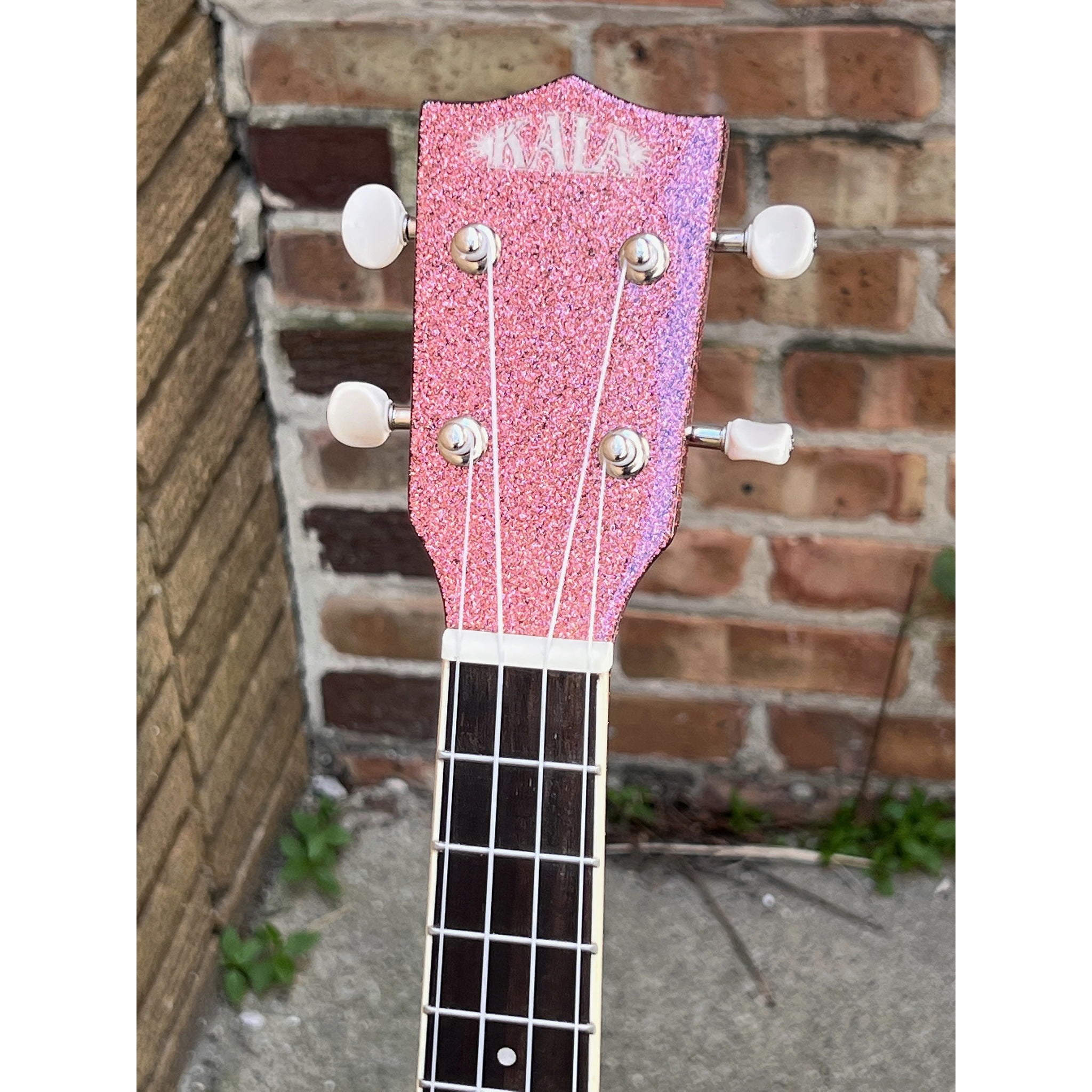 Kala Pink Champagne Sparkle Concert Ukulele
