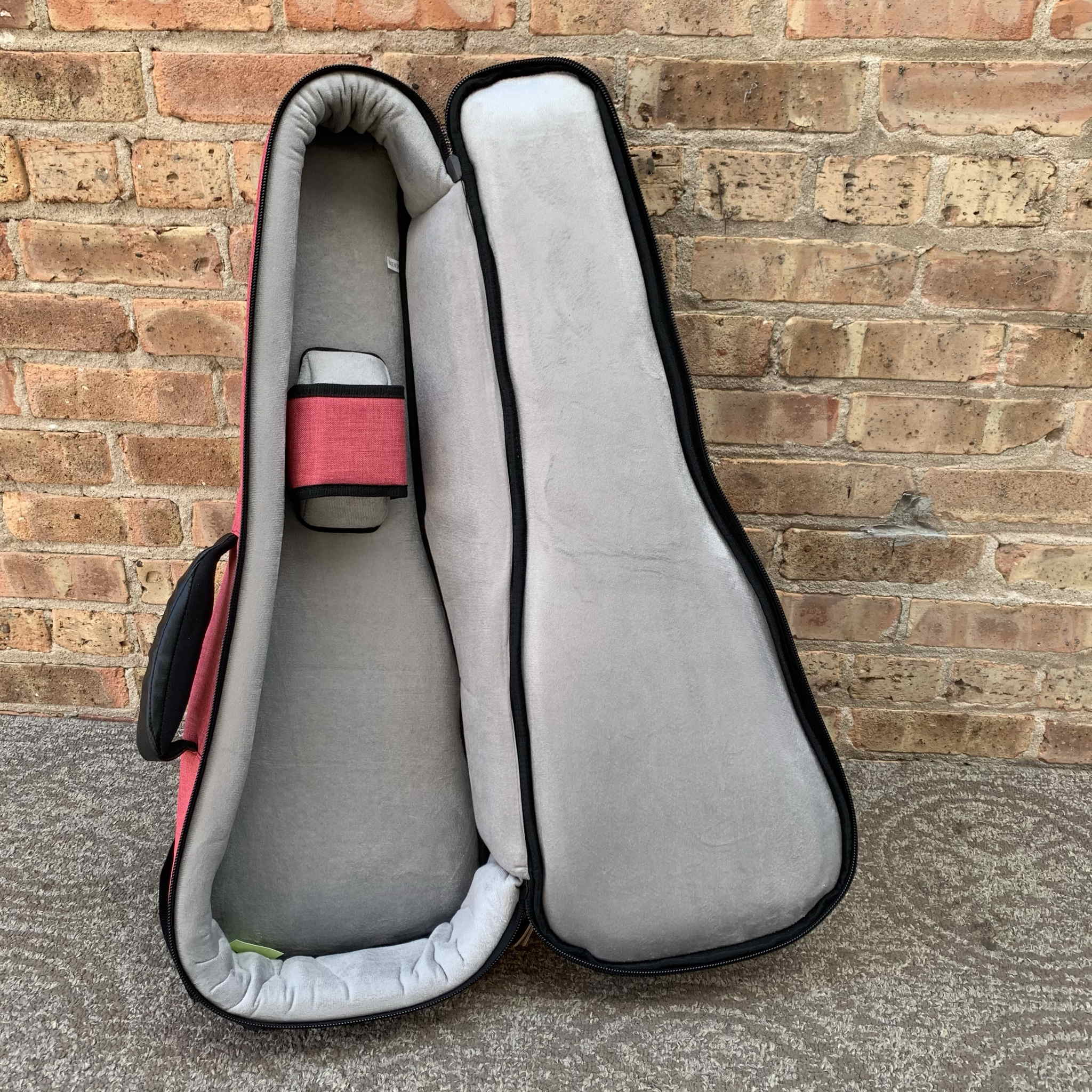 Kala Sonoma Deluxe Tenor Ukulele Cloth Case Red