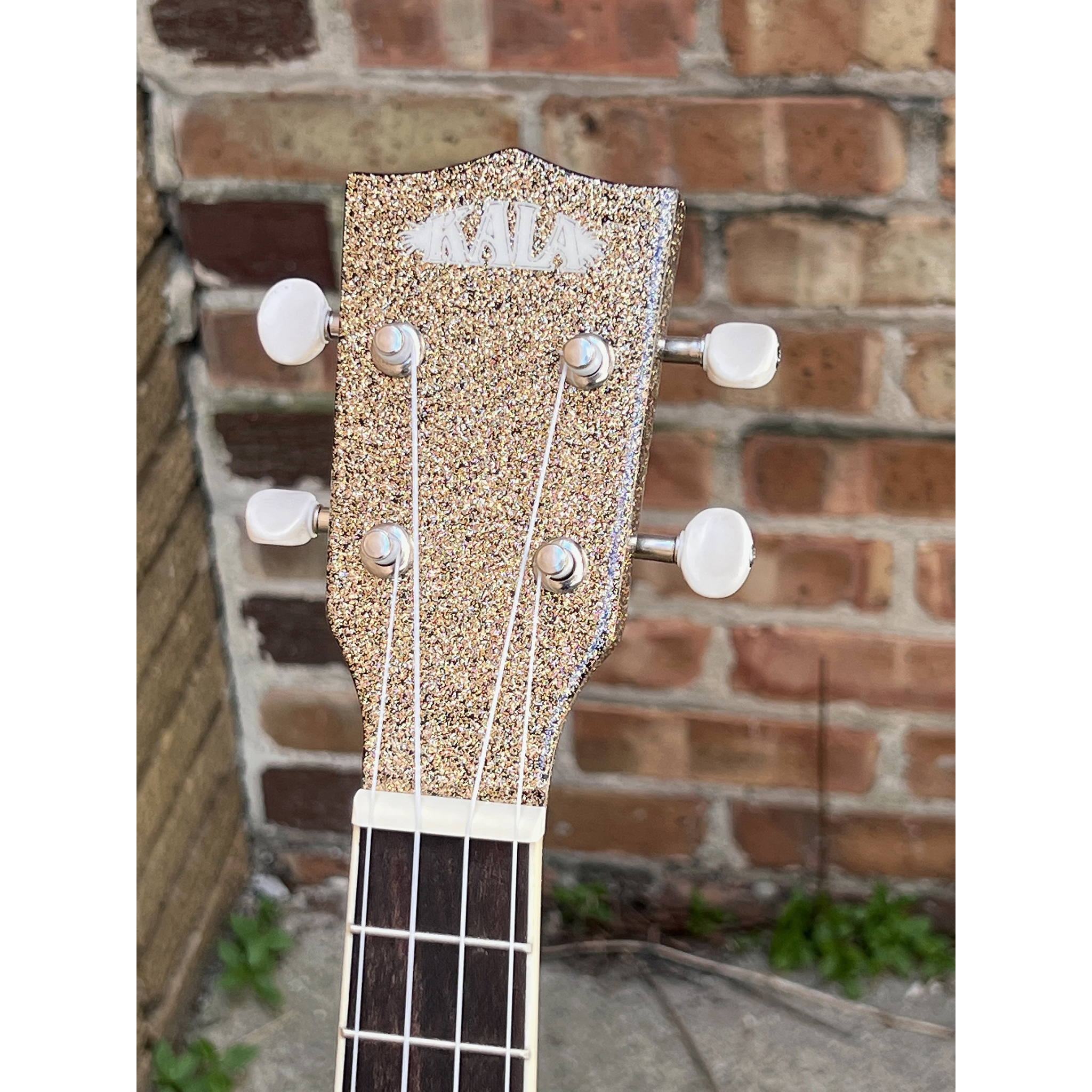 Kala Stardust Gold Sparkle Concert Ukulele