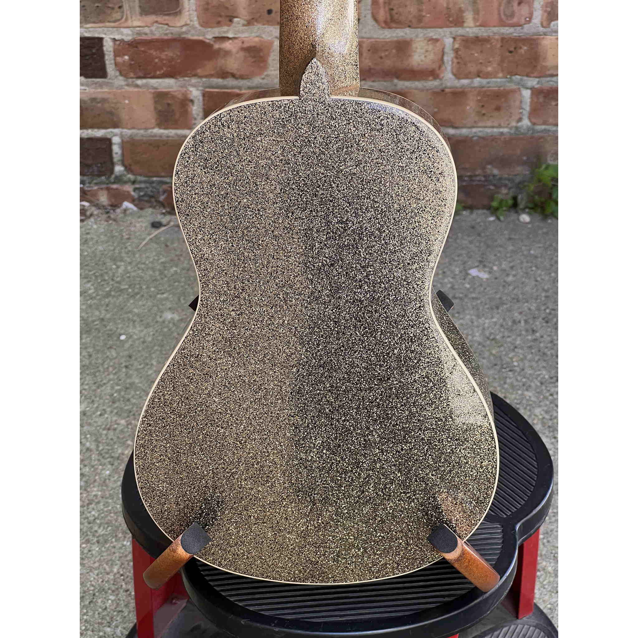 Kala Stardust Gold Sparkle Concert Ukulele