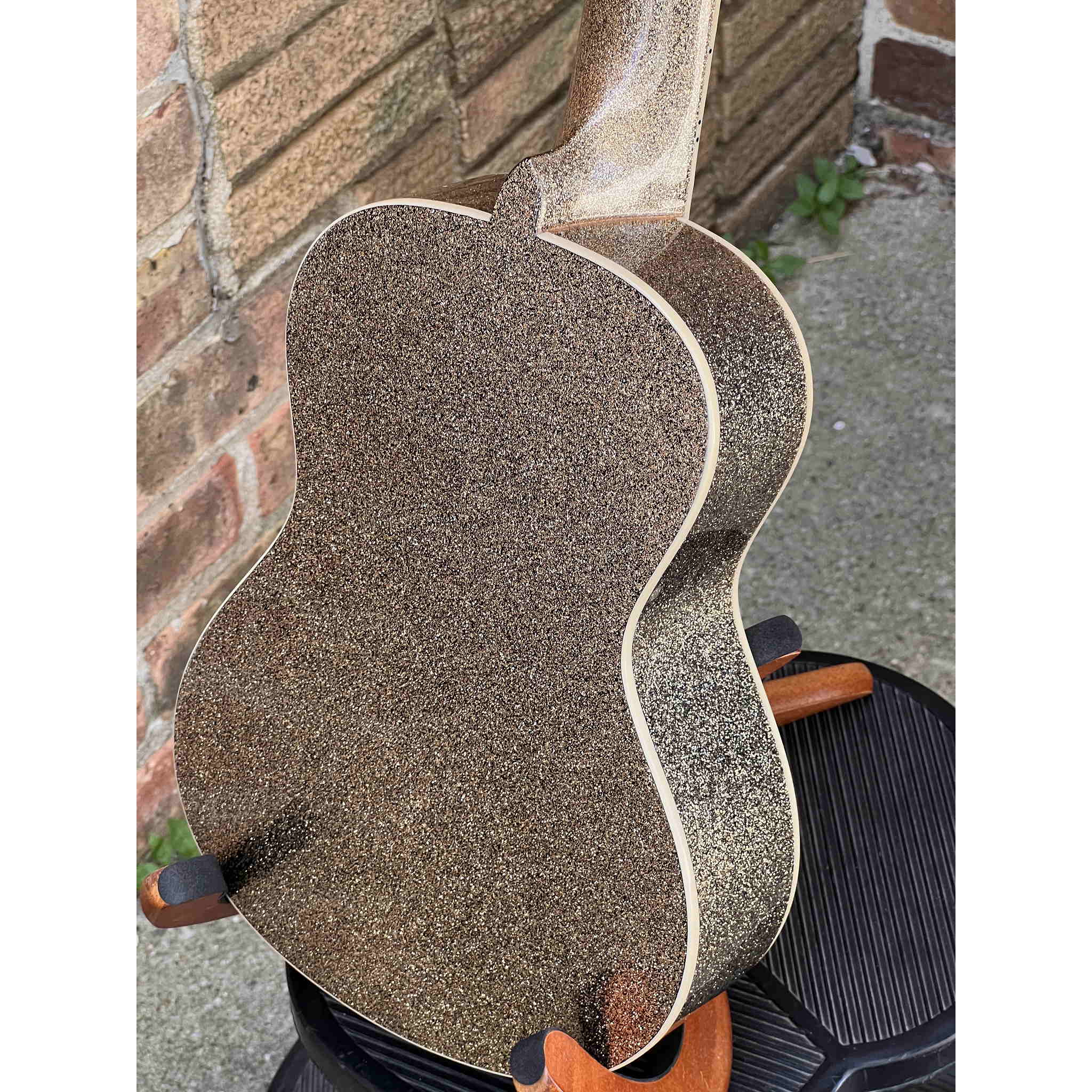 Kala Stardust Gold Sparkle Concert Ukulele