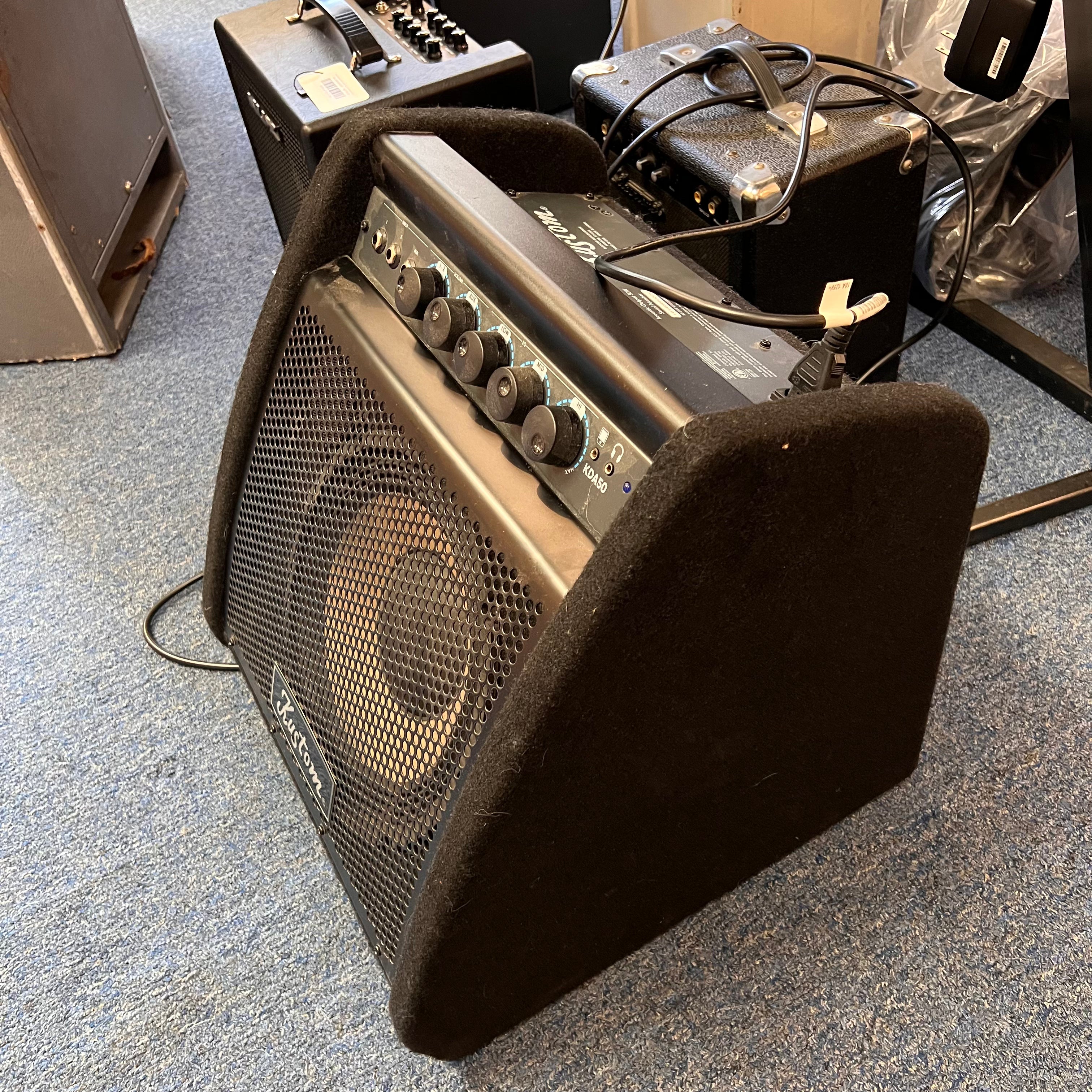 Kustom Drum/Keyboard Amp (demo)