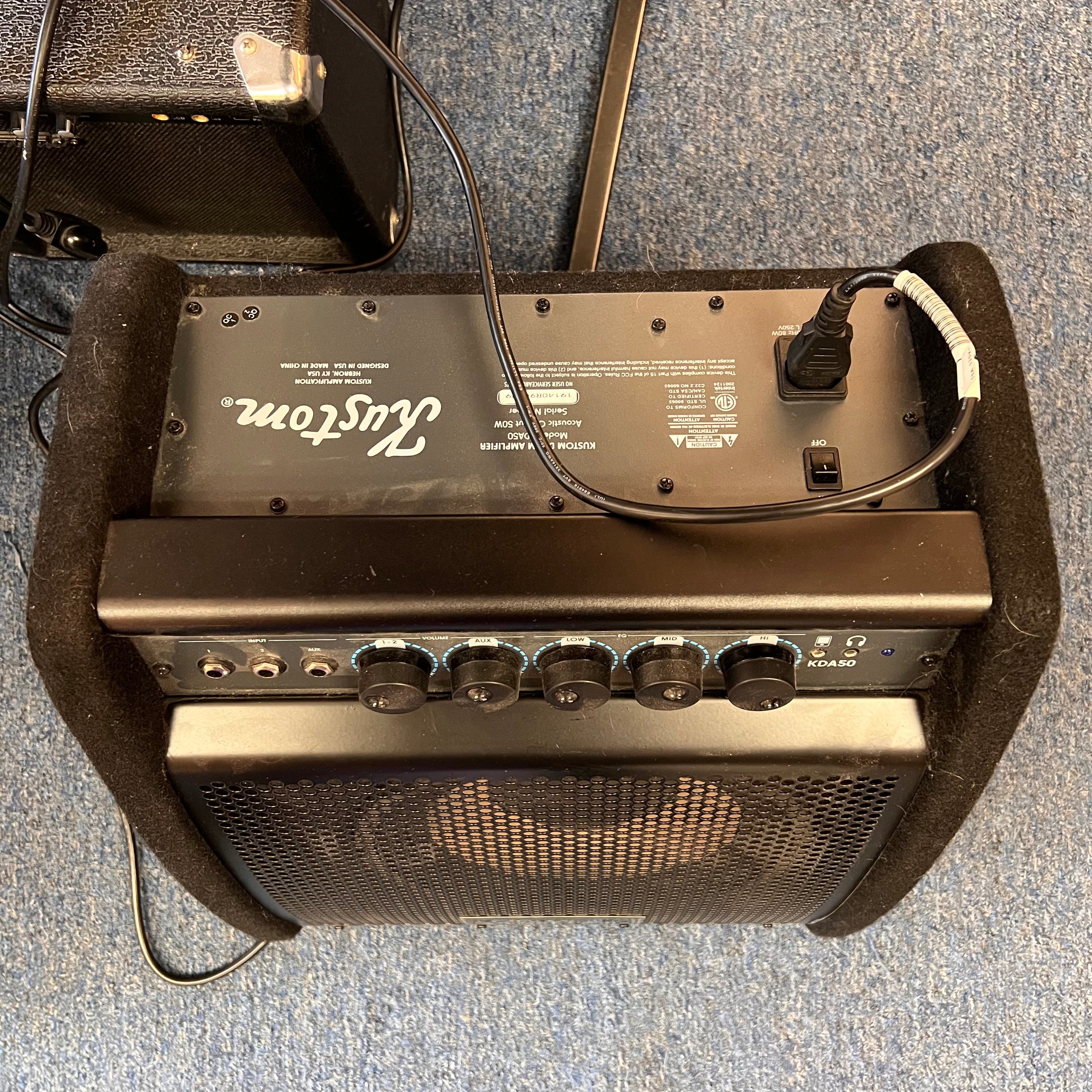 Kustom Drum/Keyboard Amp (demo)