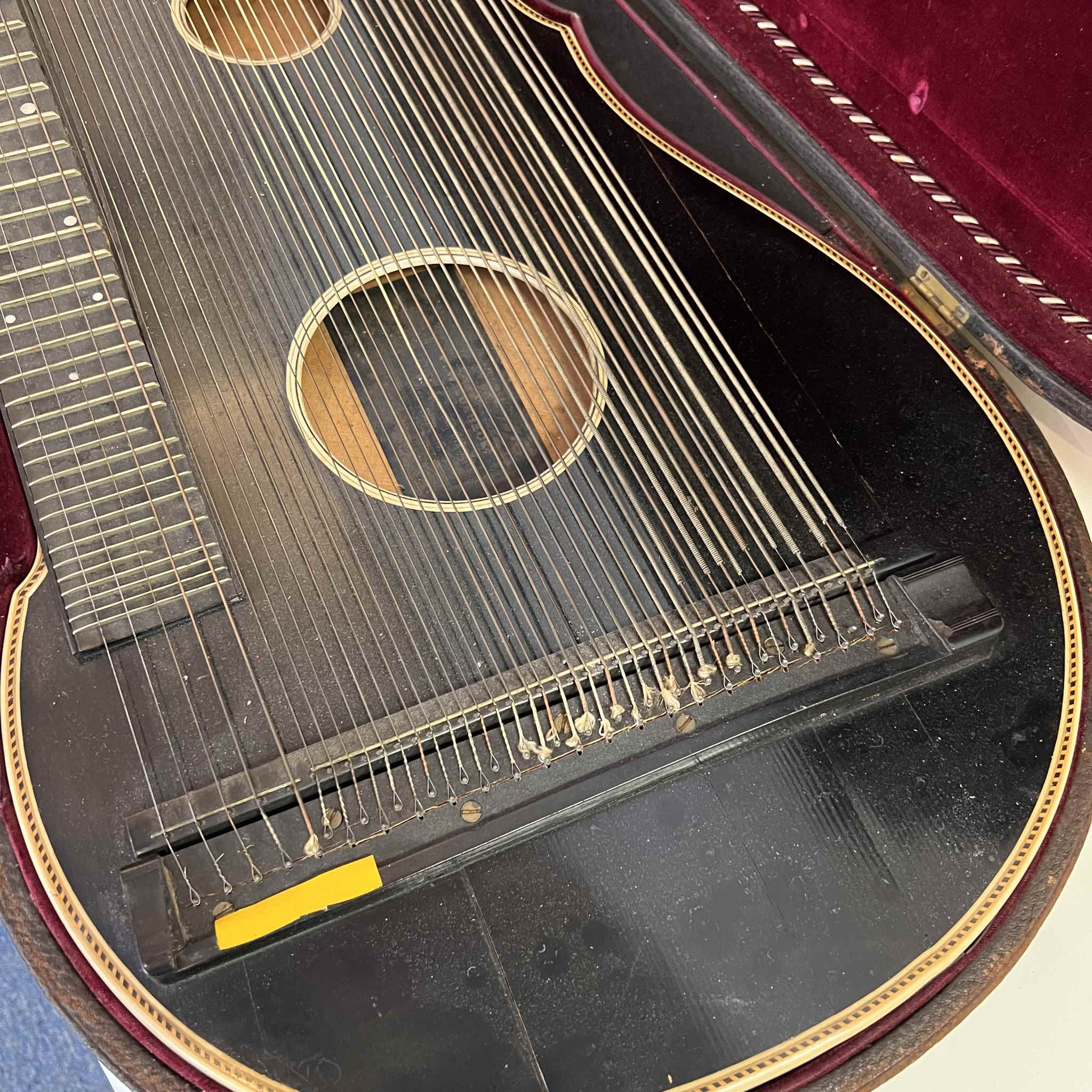 Luebeck Zither w/case Lake Geneva WIS. Vintage (used)